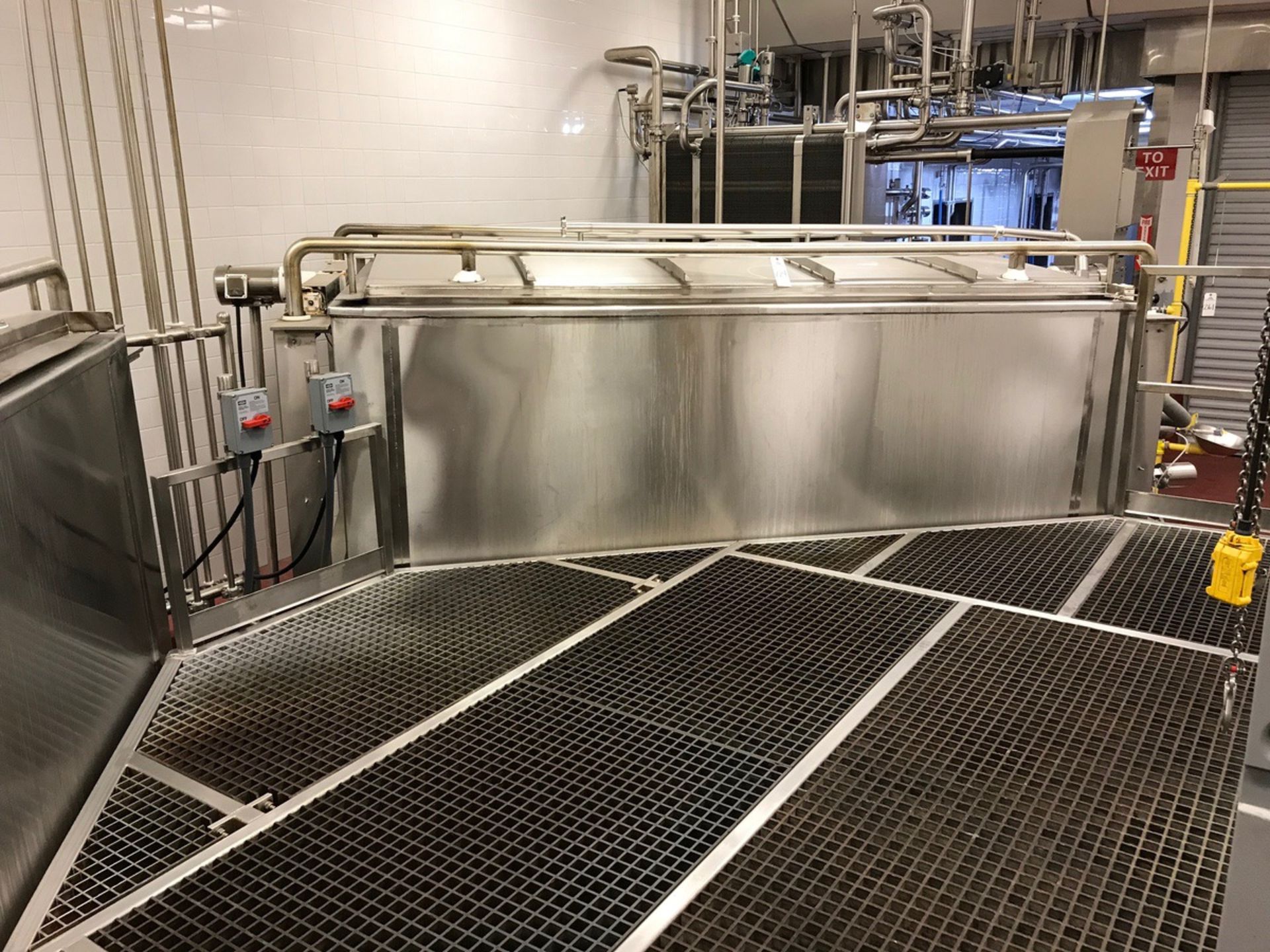 Carlson Engineering Sweet Tea Batching Vat, Automatic Lid Opener | Subject to Bulk | Rig Fee: $1800