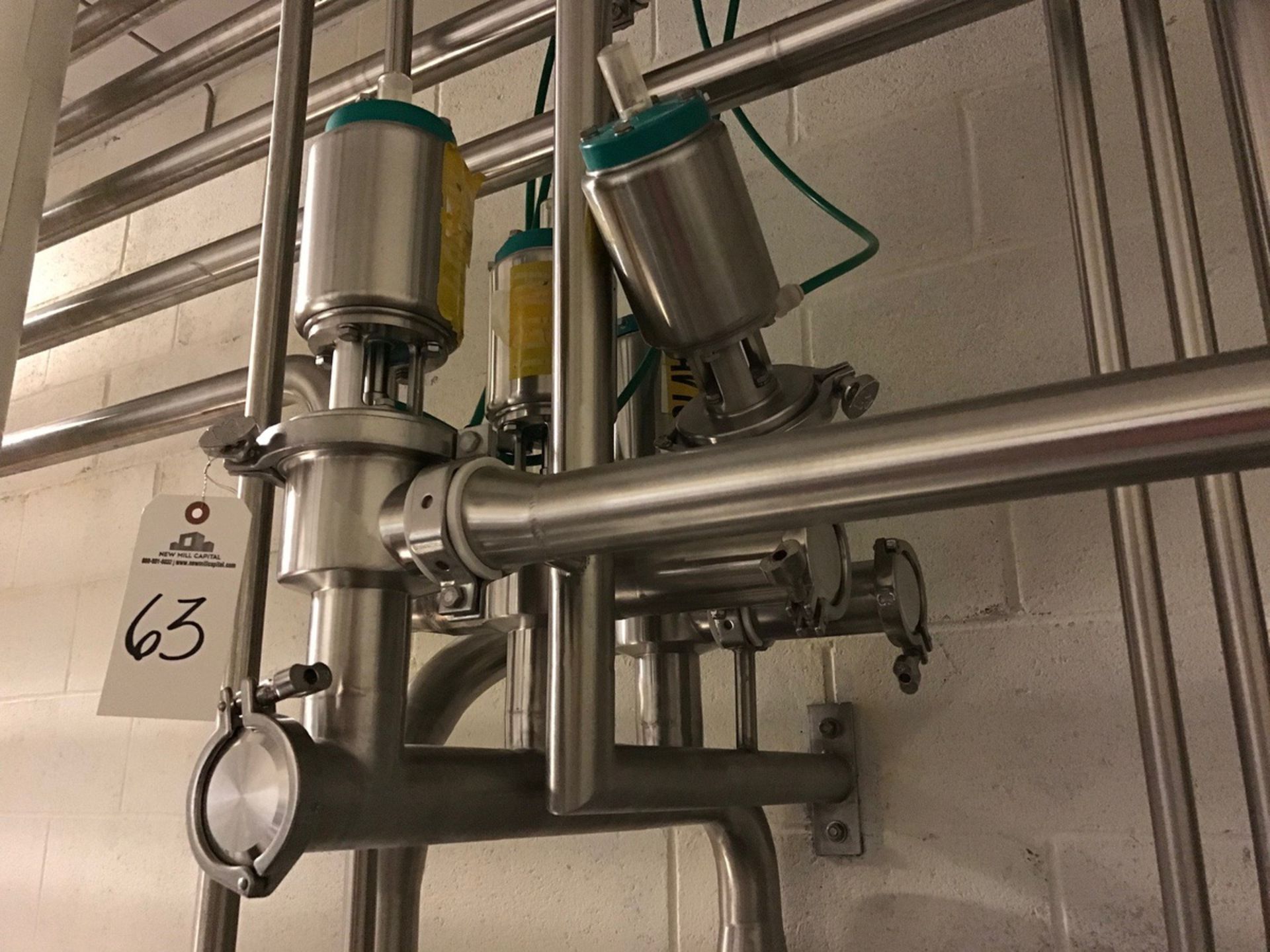 Triclover (4) Air Valve Cluster, 2.5in (In Blending Room) - The G | Subject to Bulk | Rig Fee: $75