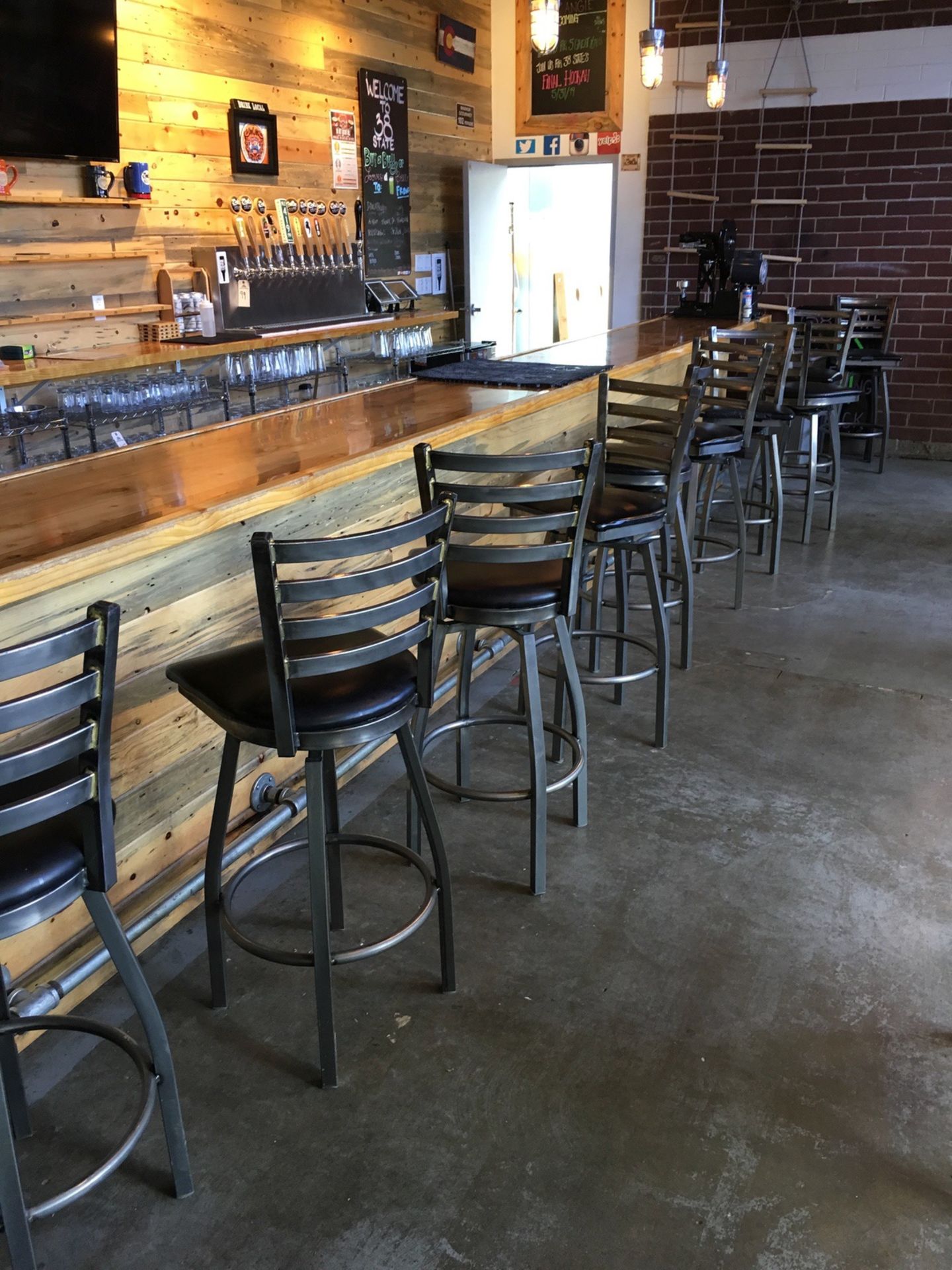 (12) Metal Swivel Barstools | Rig Fee: $120