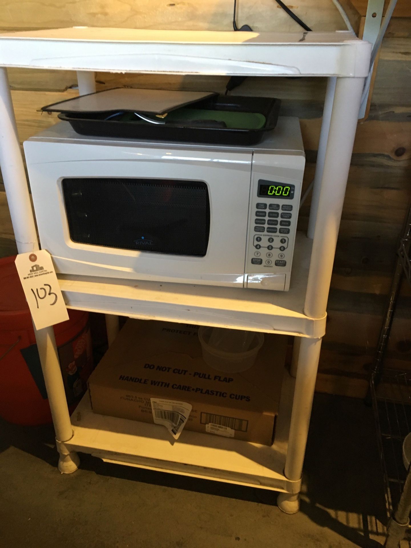 Microwave and Rack | Rig Fee: $25 or HC