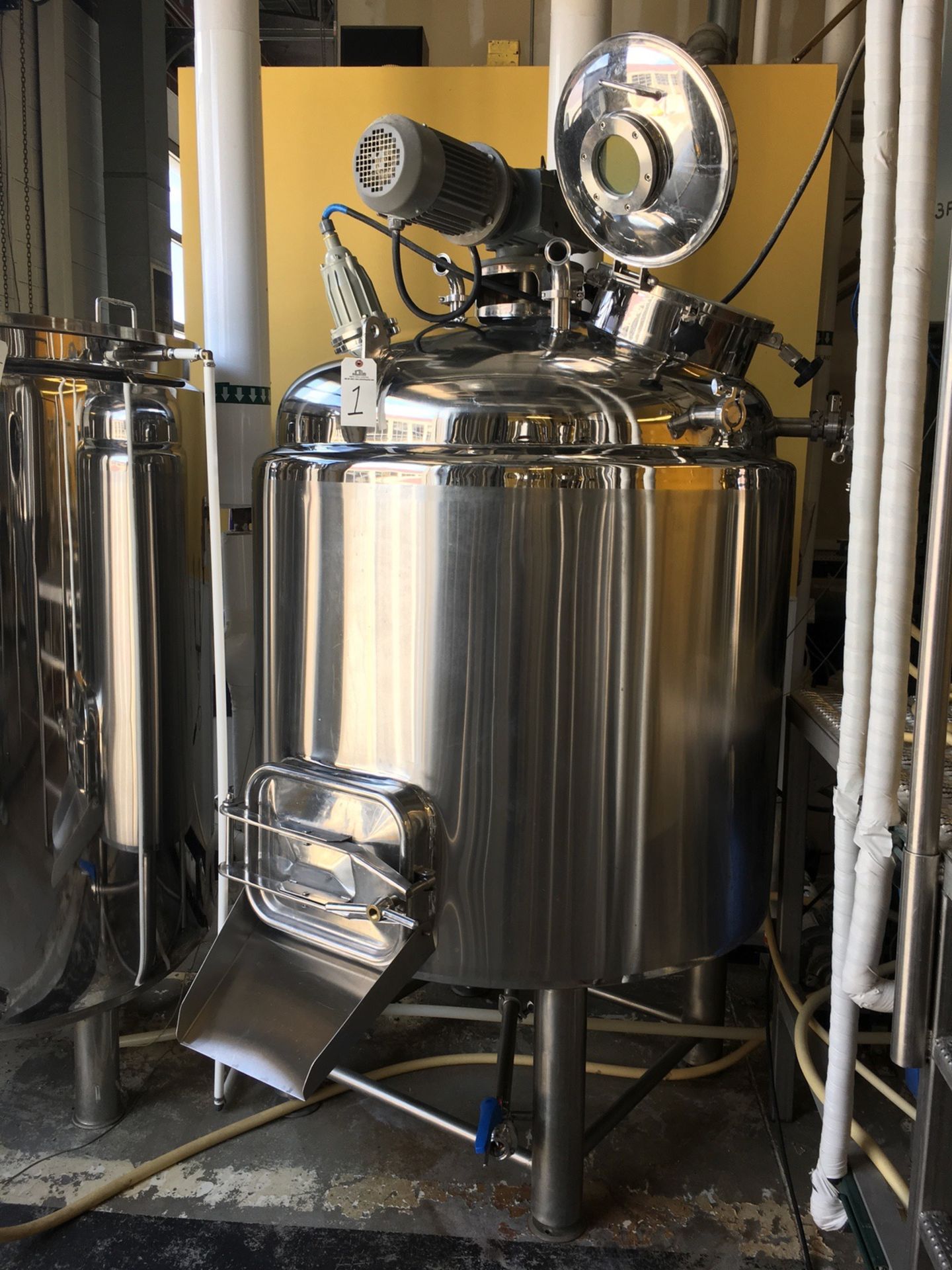 2015 Stout 7 BBL Brewhouse, Steam Jacketed Kettle, Combination M | Subject to Bulk | Rig Fee: $2200 - Image 4 of 41