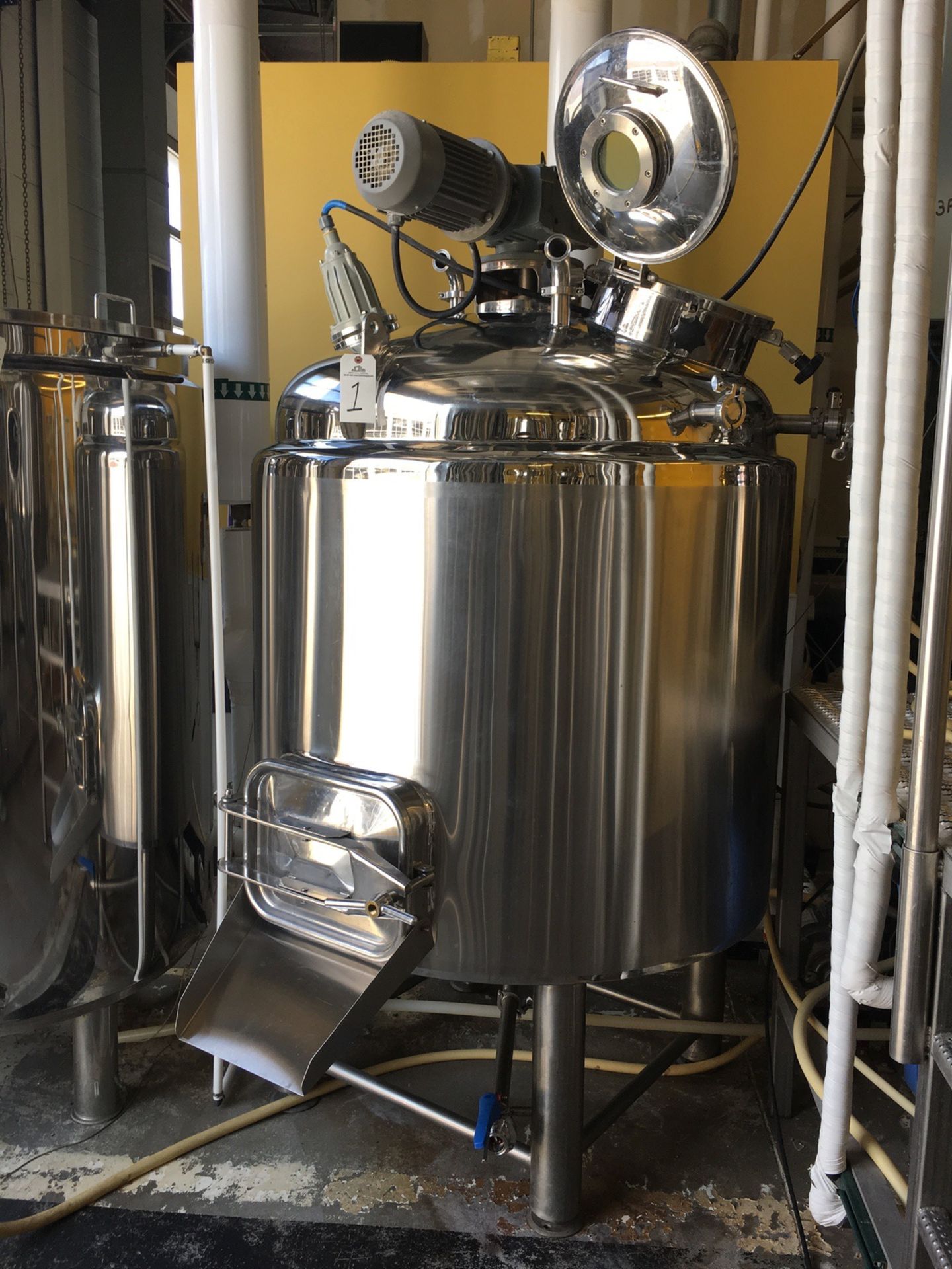 2015 Stout 7 BBL Brewhouse, Steam Jacketed Kettle, Combination M | Subject to Bulk | Rig Fee: $2200 - Image 3 of 41