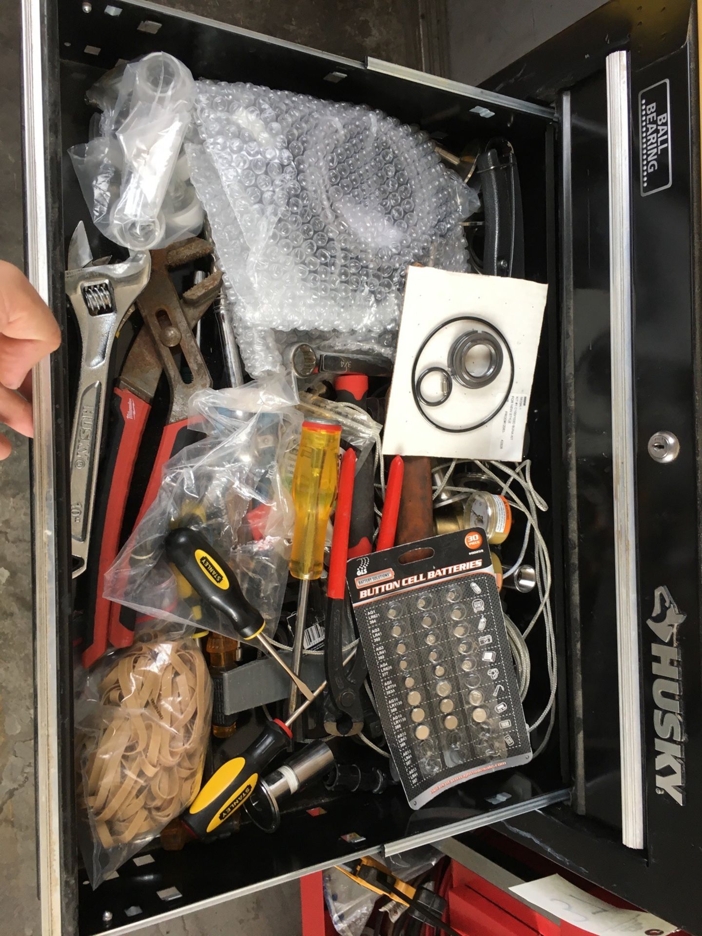 Husky Tool Chest and Contents | Rig Fee: $10 - Image 3 of 10