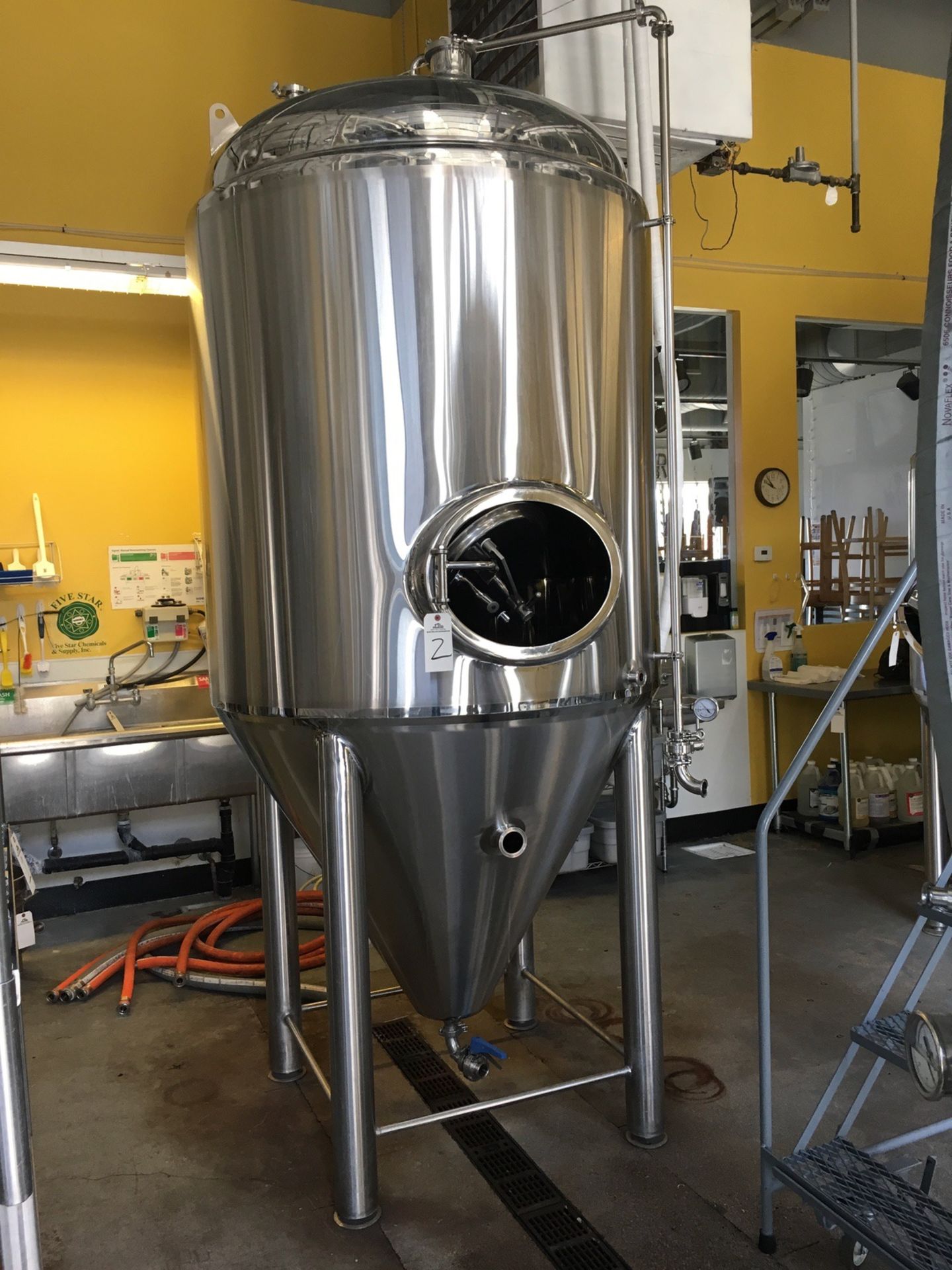 2015 Stout 14 BBL Fermentation Vessel, Stainless Steel, Glycol J | Subject to Bulk | Rig Fee: $350