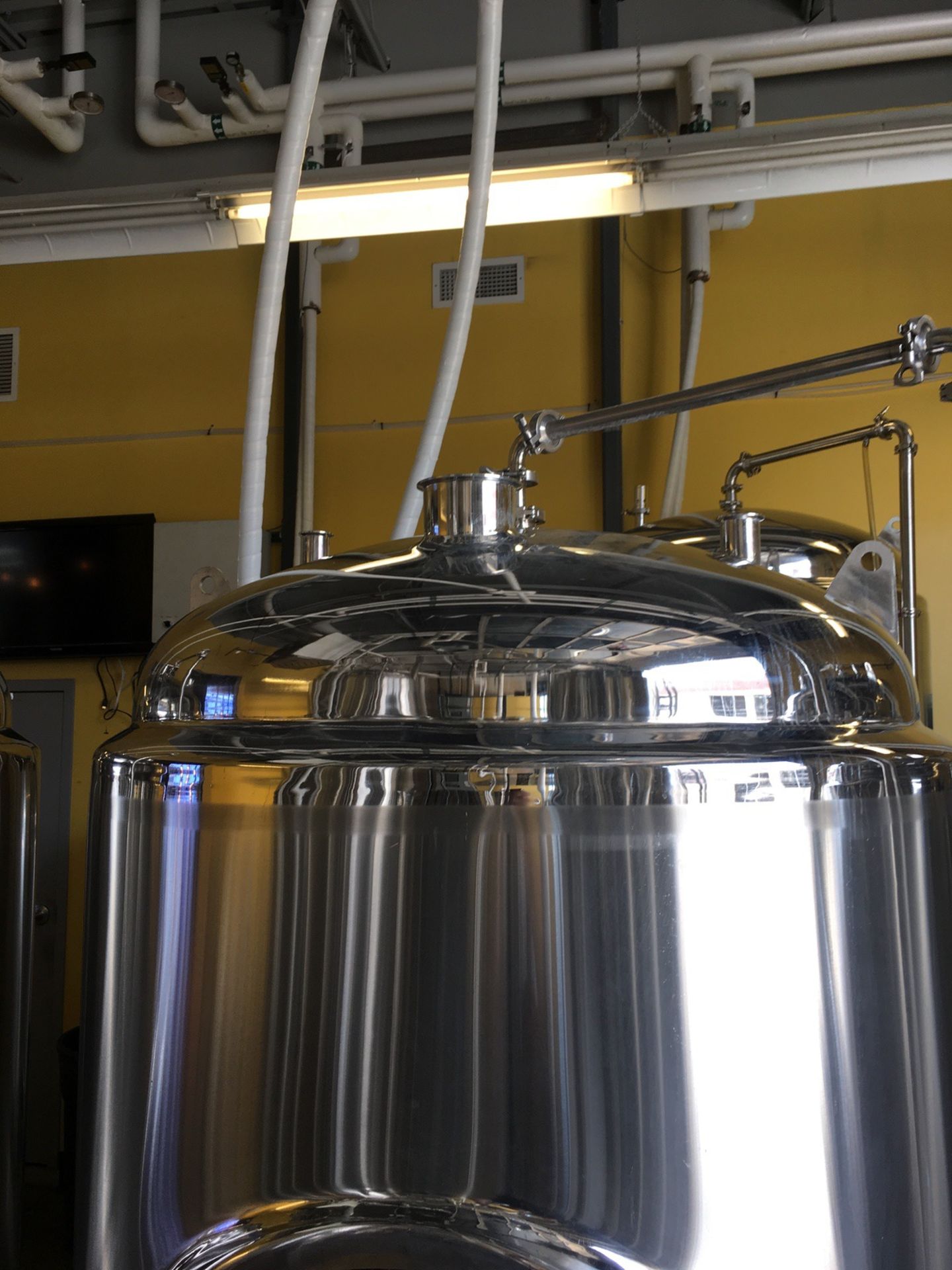 2015 Stout 7 BBL Fermentation Vessel, Stainless Steel, Glycol Ja | Subject to Bulk | Rig Fee: $350 - Image 4 of 8