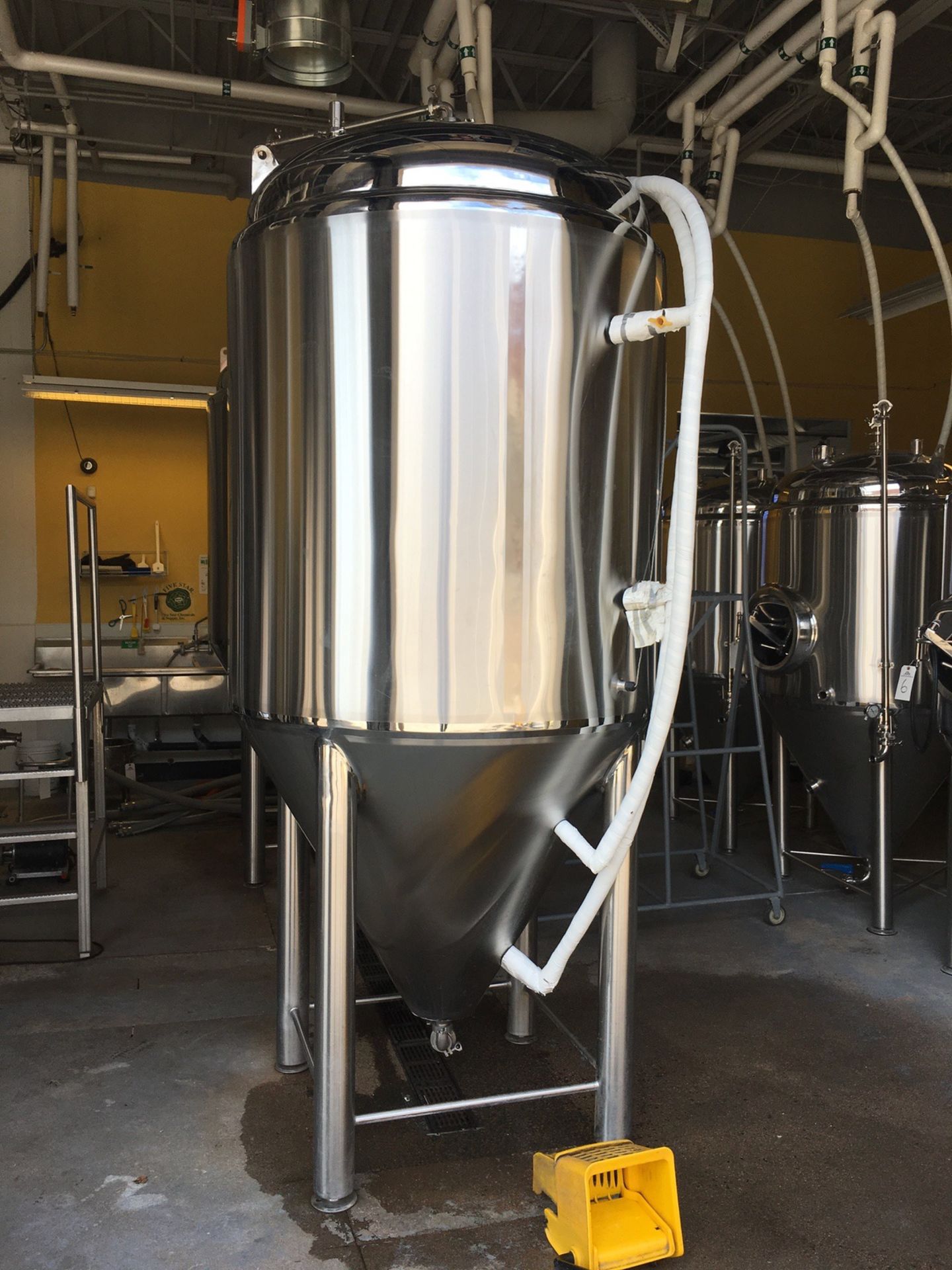 2015 Stout 14 BBL Fermentation Vessel, Stainless Steel, Glycol J | Subject to Bulk | Rig Fee: $350 - Image 9 of 9