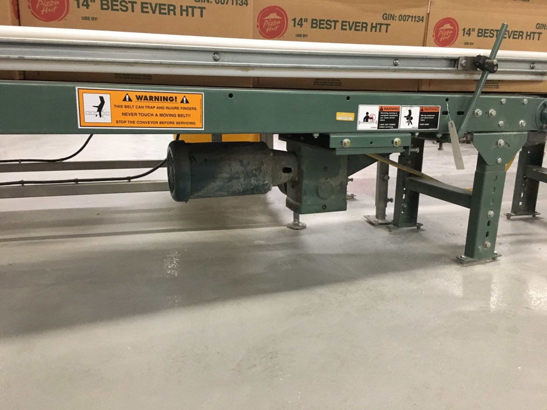 2013 Hytrol Powered Belt Conveyor, 14in W Belt, 25ft Length | Insp by Appt | Rig Fee: 175 - Image 3 of 4