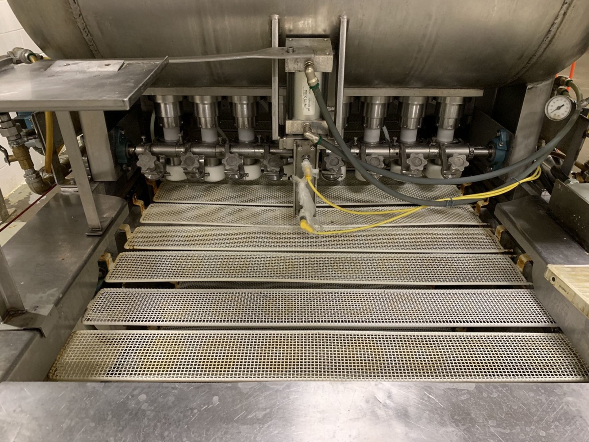 Moline 8-Up Donut Proofing Line Model D14-8R, 35" Belt Width, 4. | Subject to Bulk | Rig Fee: 6250 - Image 5 of 8