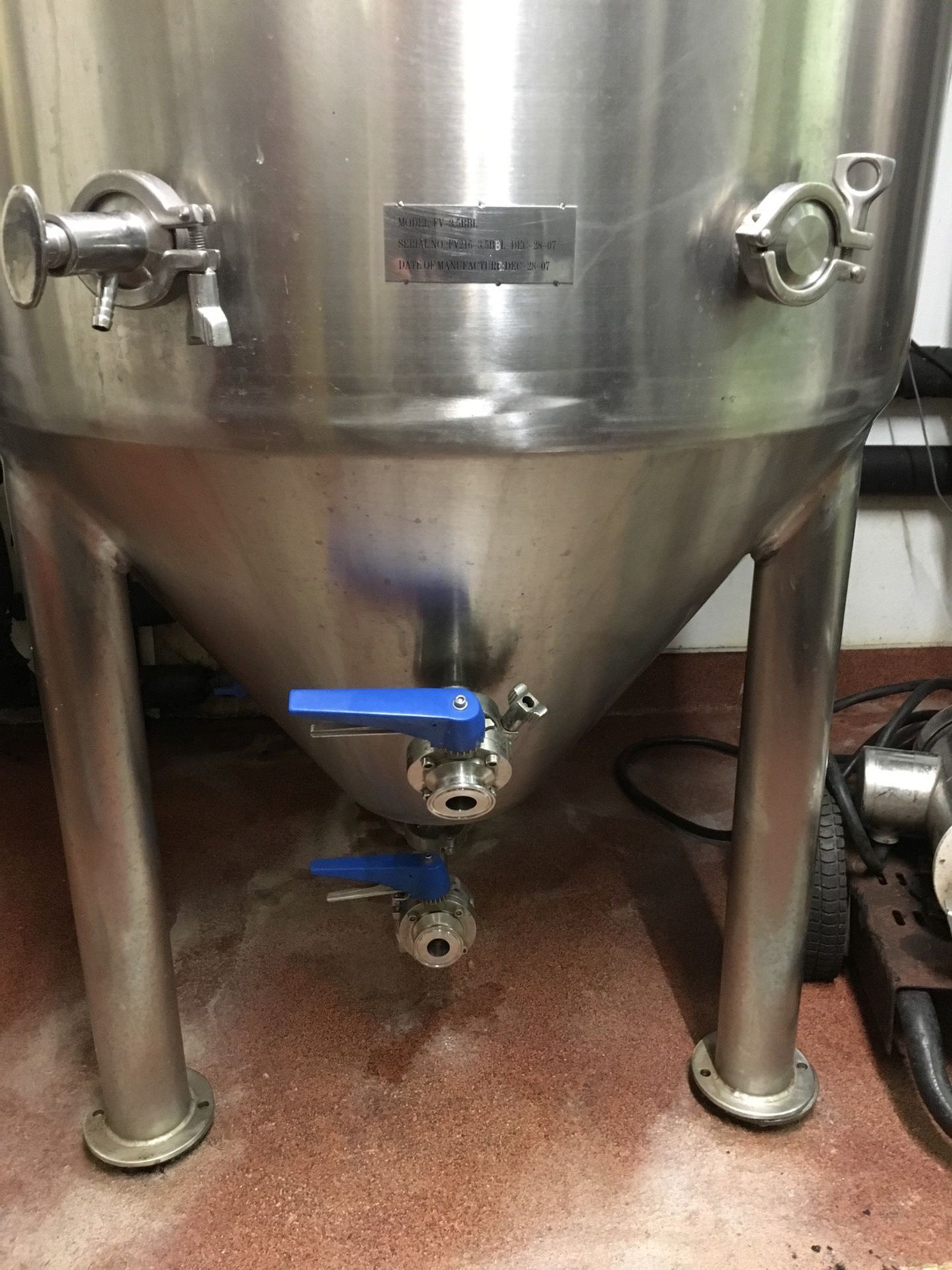 2007 3.5 BBL Stainless Steel Jacketed Fermenter | Subject to Bulk | Rig Fee: $175 - Image 6 of 10
