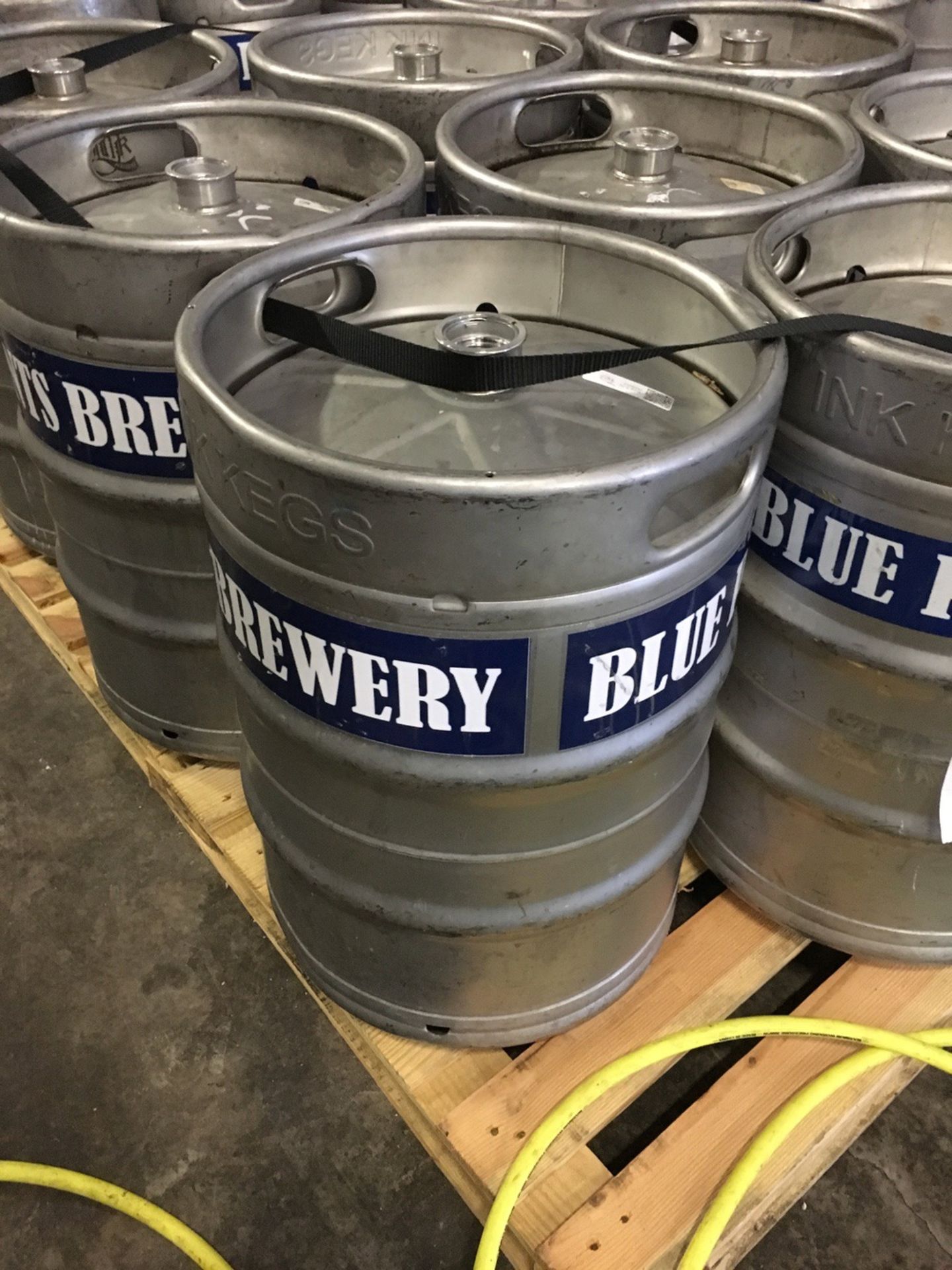 (Qty 16) Half Barrel Kegs (15.5 Gallon) | Rig Fee: $75