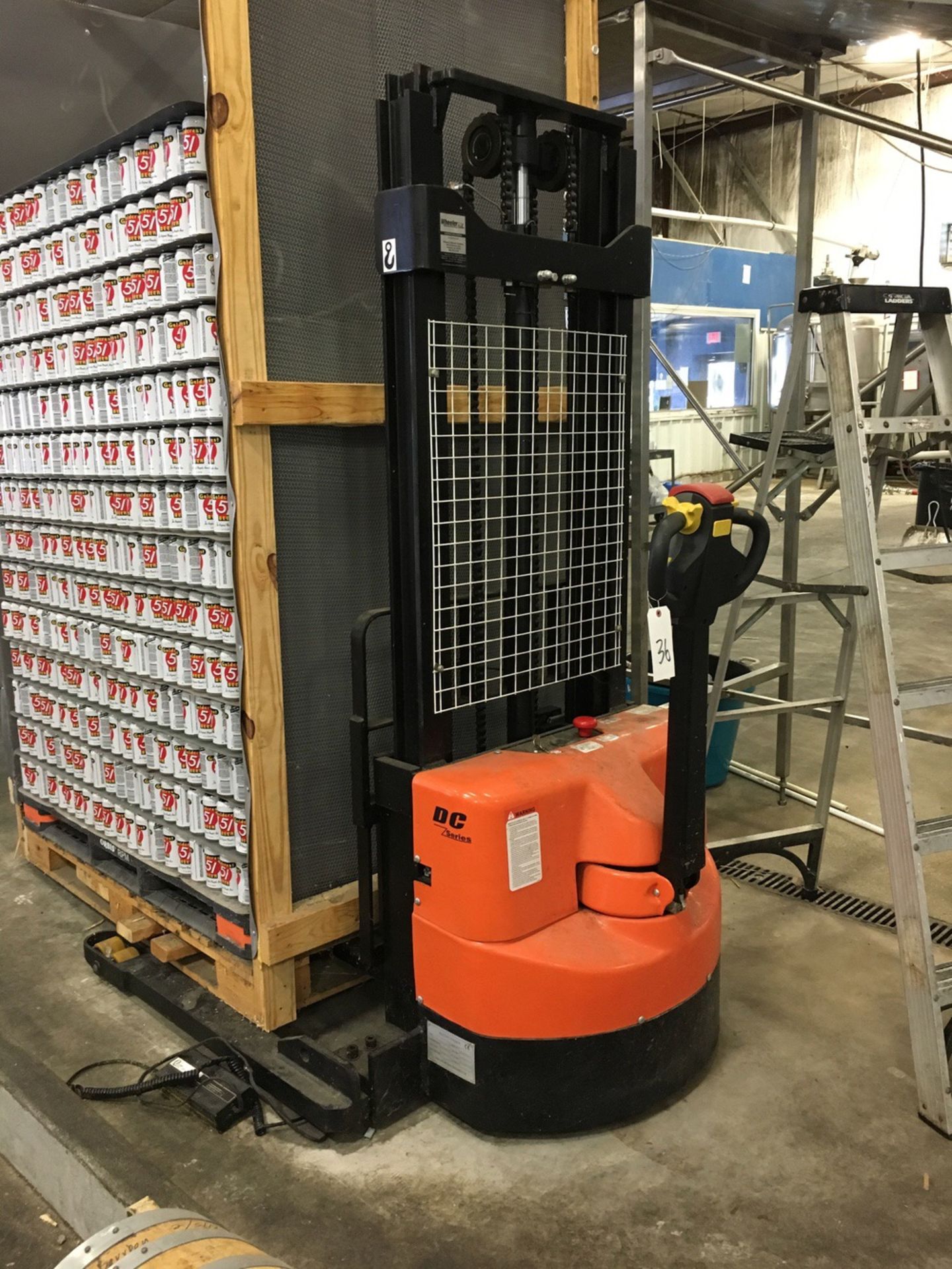 2017 DC Series Electric Stacker, 3300 LB Capacity, Lift Height: 118in, 24V, S/N: V | Rig Fee: $25
