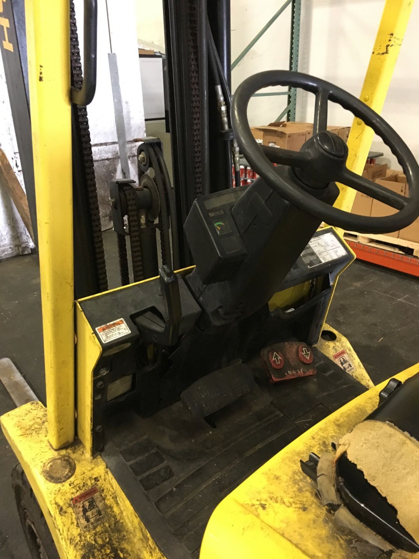 Hyster H35XM LPG Fork Lift, 3500 LB Capacity, 189in Load Height (2300 LB Max at Lo | Rig Fee: $150 - Image 13 of 16