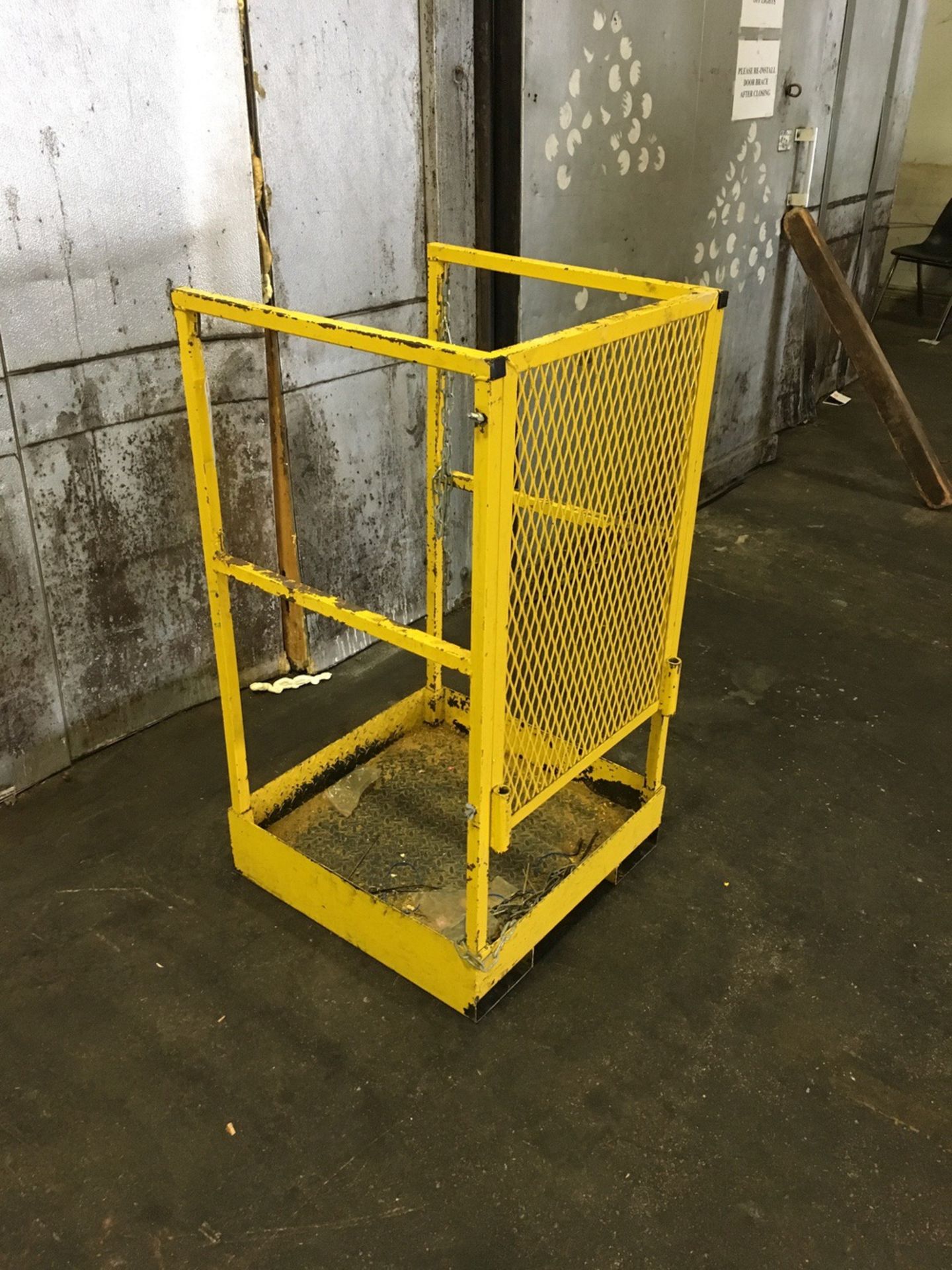 Fork Lift Man Basket | Rig Fee: $25