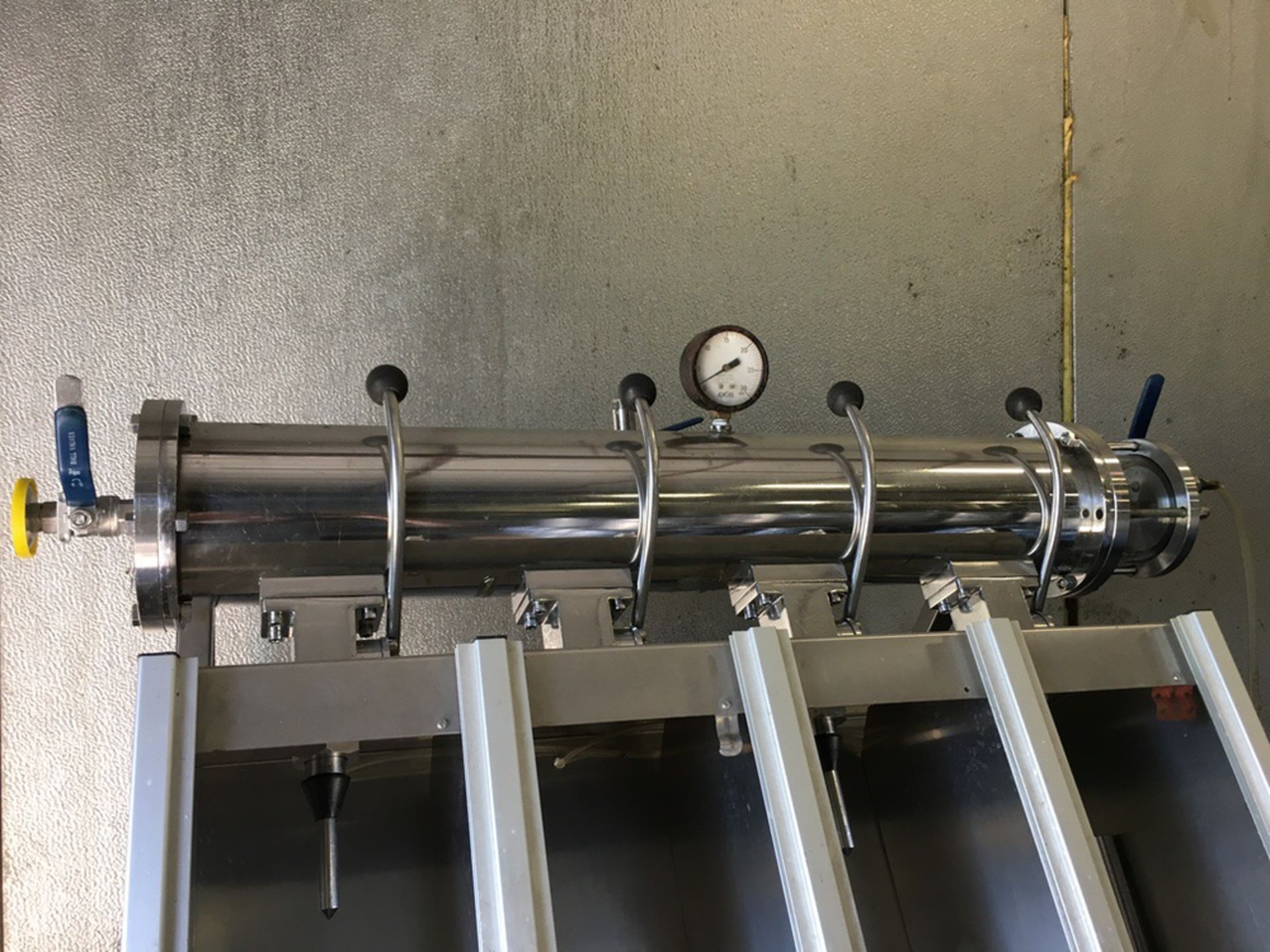 GW Kent 4-Spout Sparkling Filling Machine, 304 Stainless Steel for Champagne, Beer | Rig Fee: $75 - Image 3 of 3