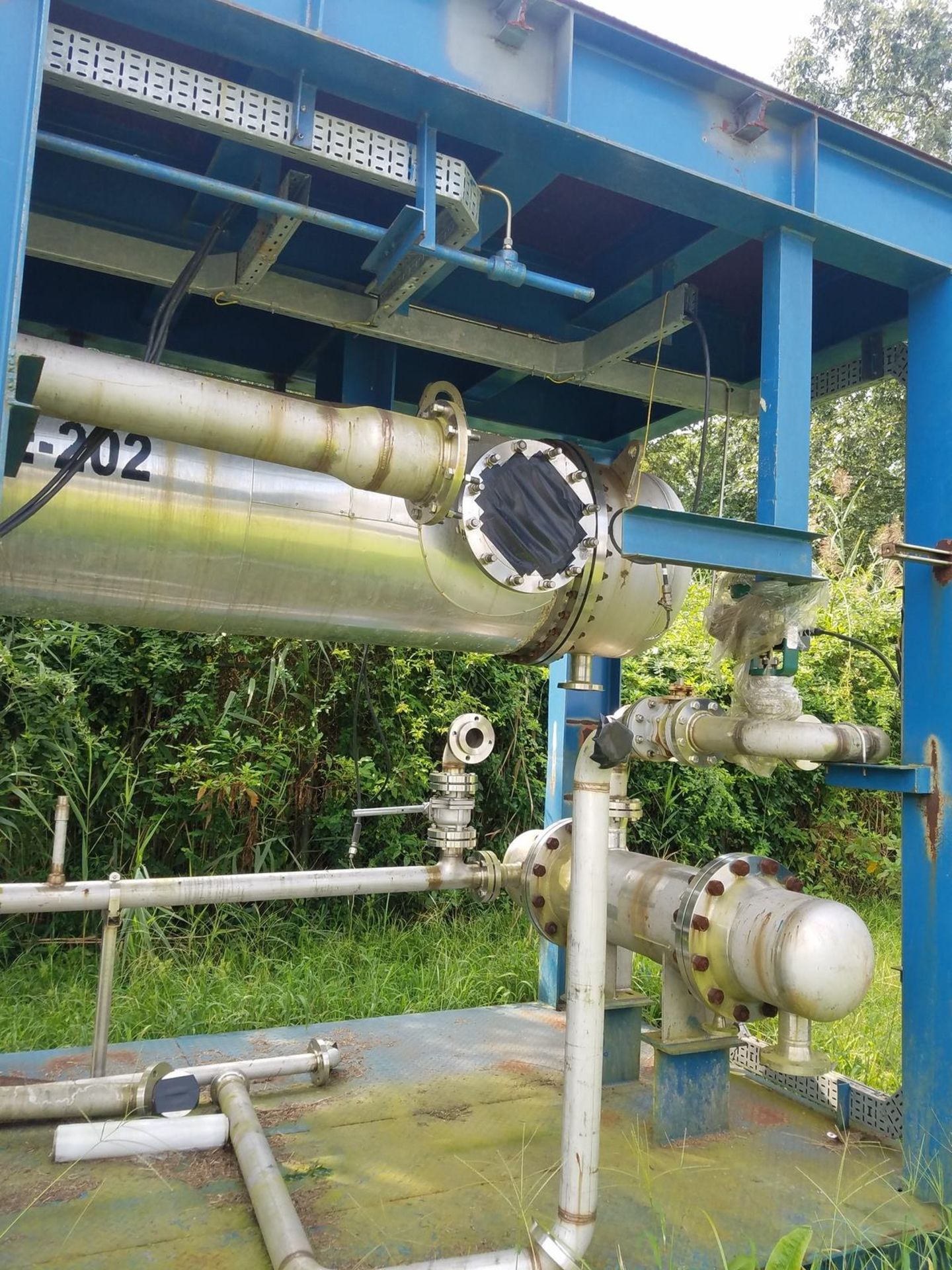 Heat Exchanger Skid / Heat Recovery Condenser, Stainless Steel, Tube Side 0.40 M | Rig Fee: $2500 - Image 2 of 4