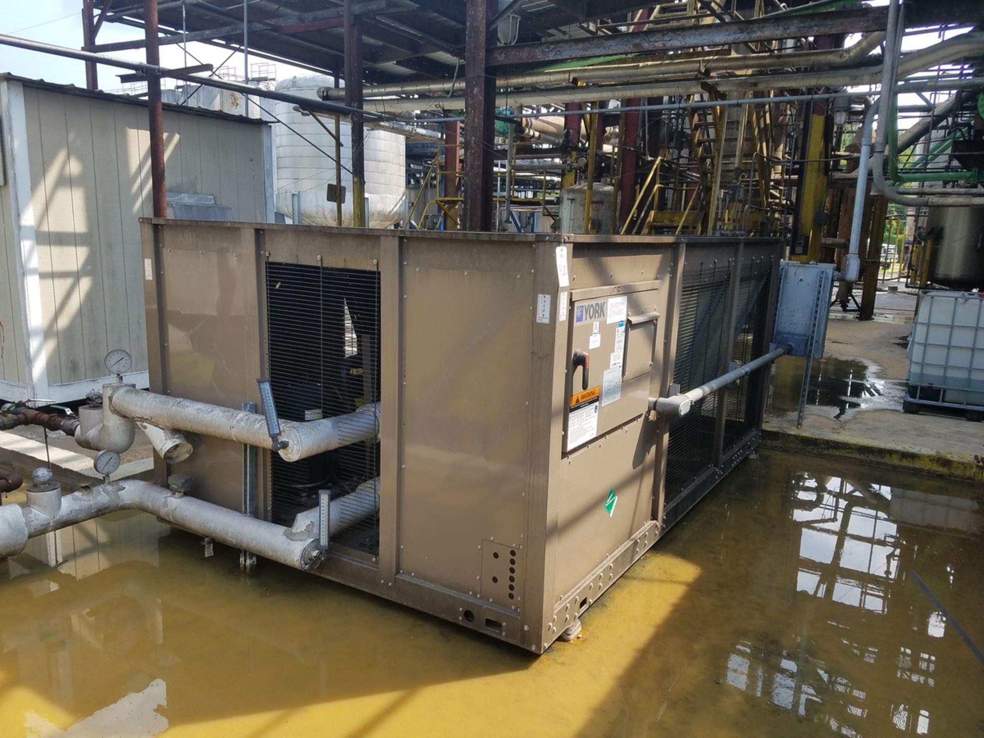 2017 York Chiller, M# YCAL0052EE46É, R410A, Nameplate Data in Photos | Rig Fee: $2700