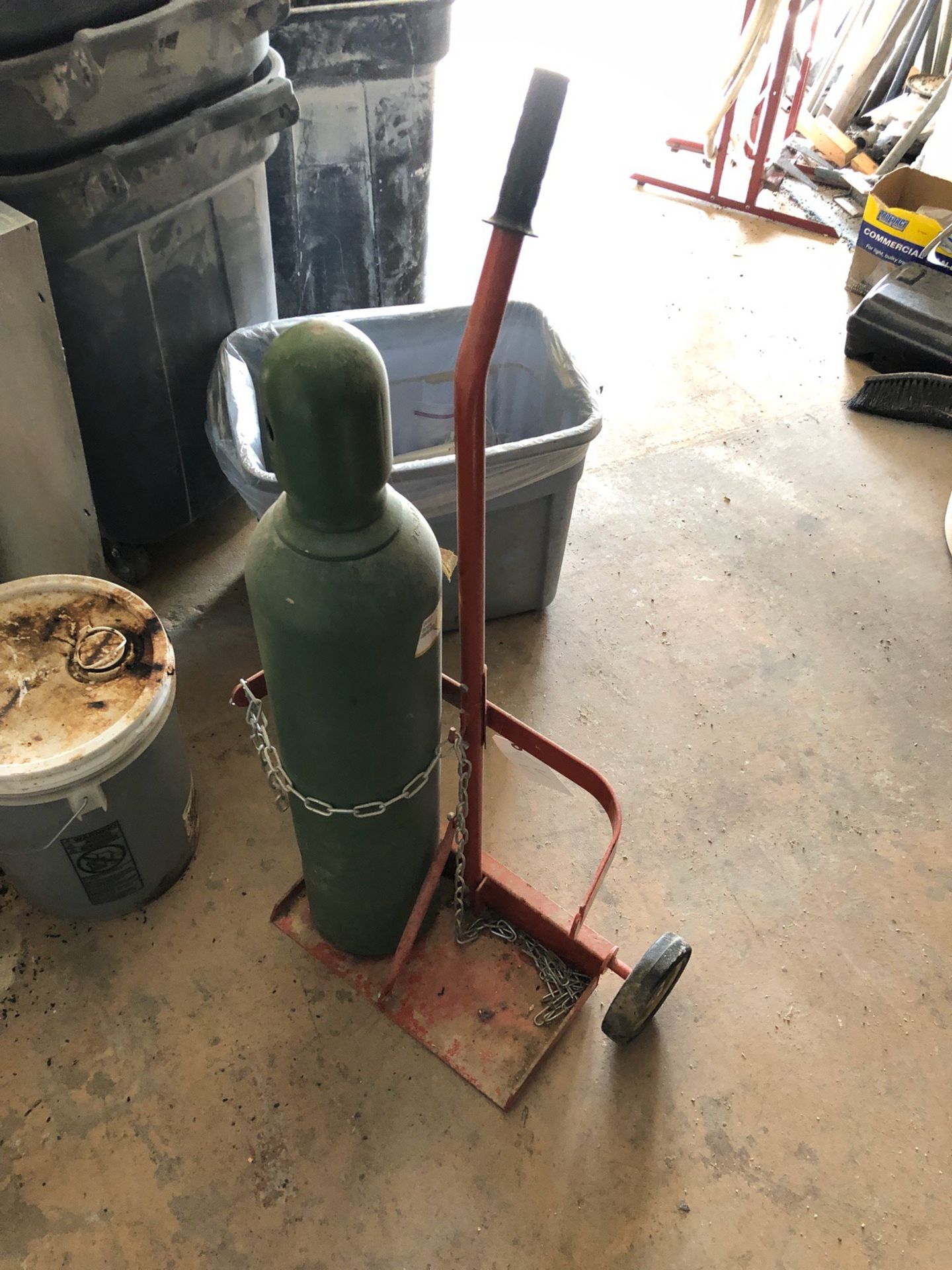 Compressed Oxygen Tank and Cart | Rig Fee: $10 or HC