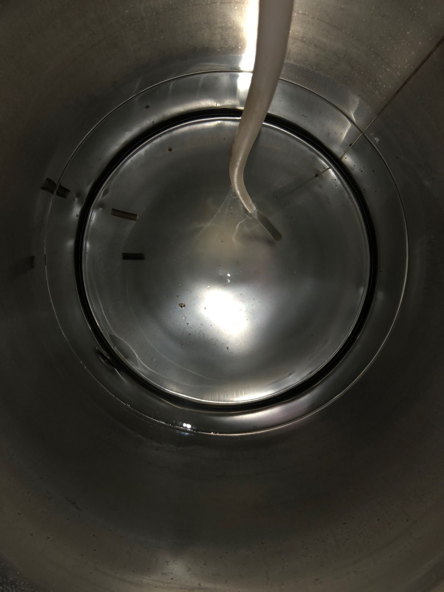 Speidel 320L Stainless Steel Holding Tank, Approx 45in OAH x 26in OD | Sub to Bulk | Rig Fee: $75 - Image 2 of 4