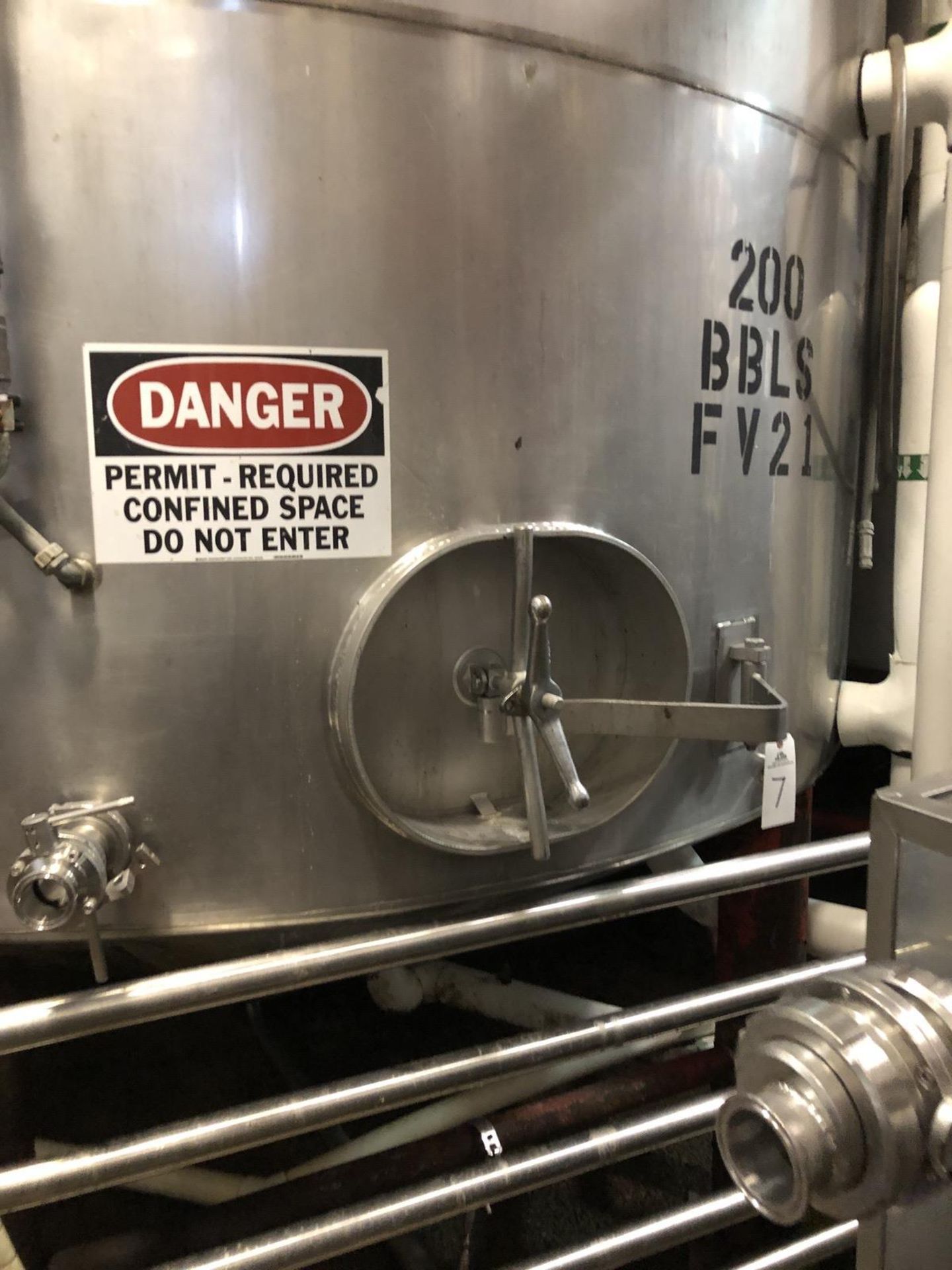 Santa Rosa 200 BBL Fermenter, Cone Bottom, Glycol Jacketed, Stainless Steel, Approx | Rig Fee: $3300 - Image 6 of 10
