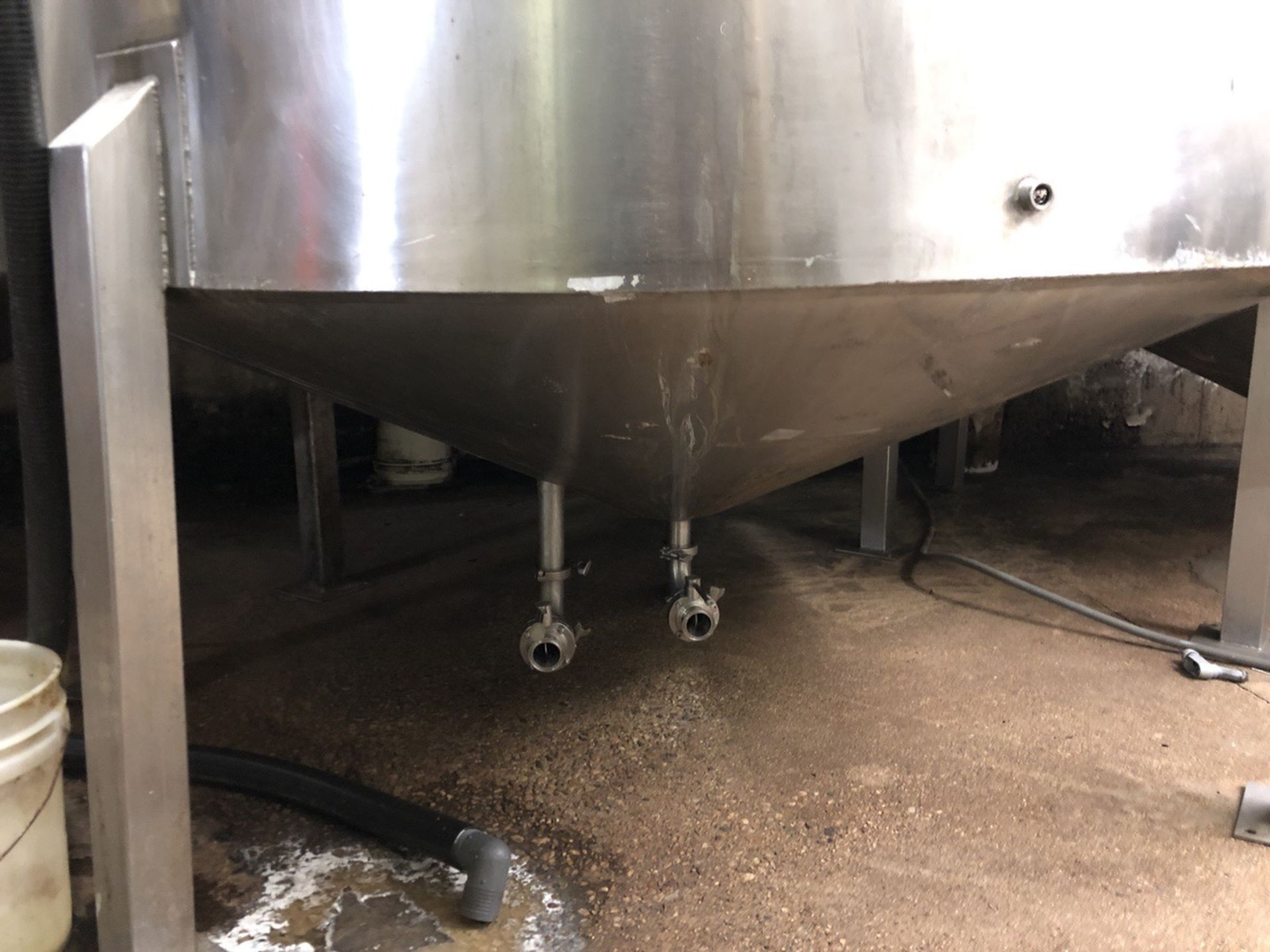 50 BBL Stainless Steel Tank, Damaged Jacket, Approx Dims: 7ft OD x 125in OAH | Rig Fee: $500 - Image 2 of 3