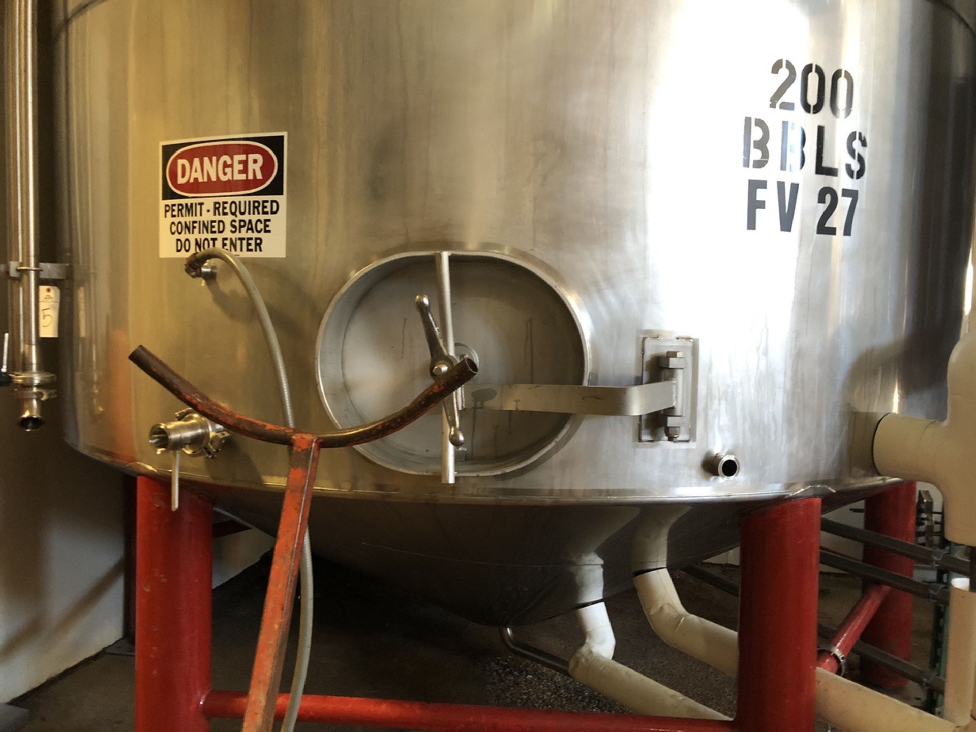 Santa Rosa 200 BBL Fermenter, Cone Bottom, Glycol Jacketed, Stainless Steel, Approx | Rig Fee: $3300 - Image 3 of 12