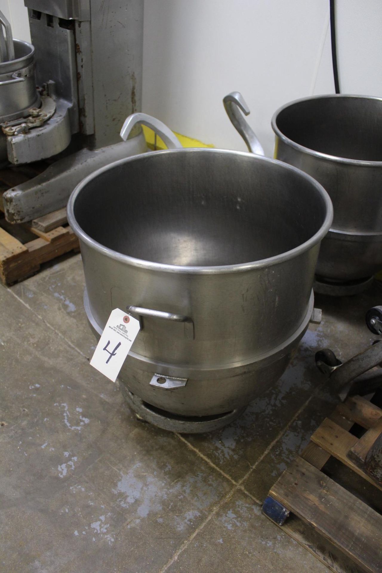 140 Quart Mixing Bowl, W/ Dolly | Rig Fee: No Charge