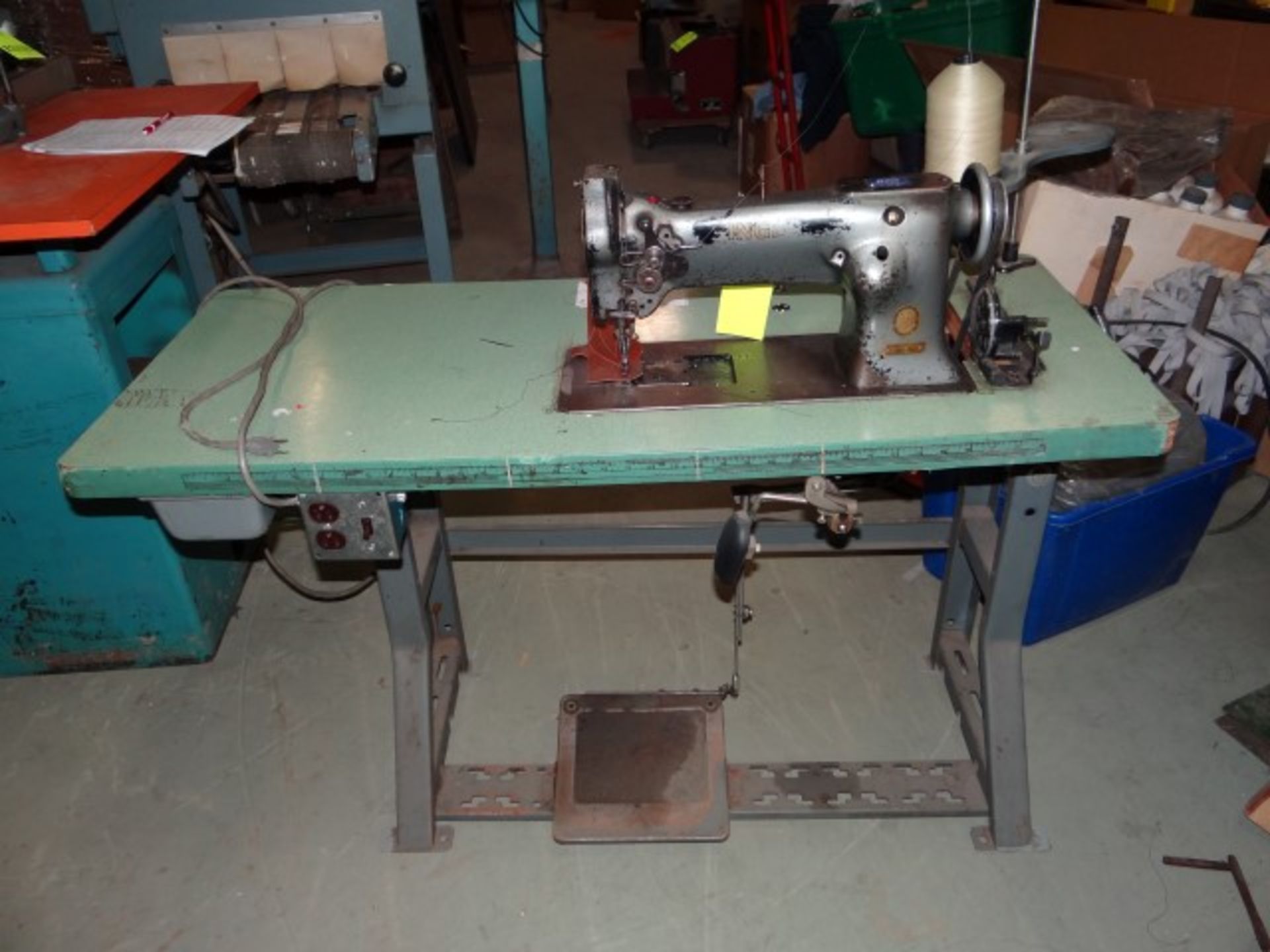 Singer Industrial Sewing Machine 111W150