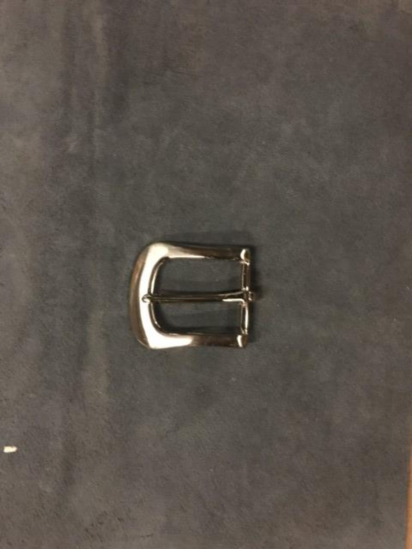 (576) 1 1/8" Solid brass buckle, silver plated