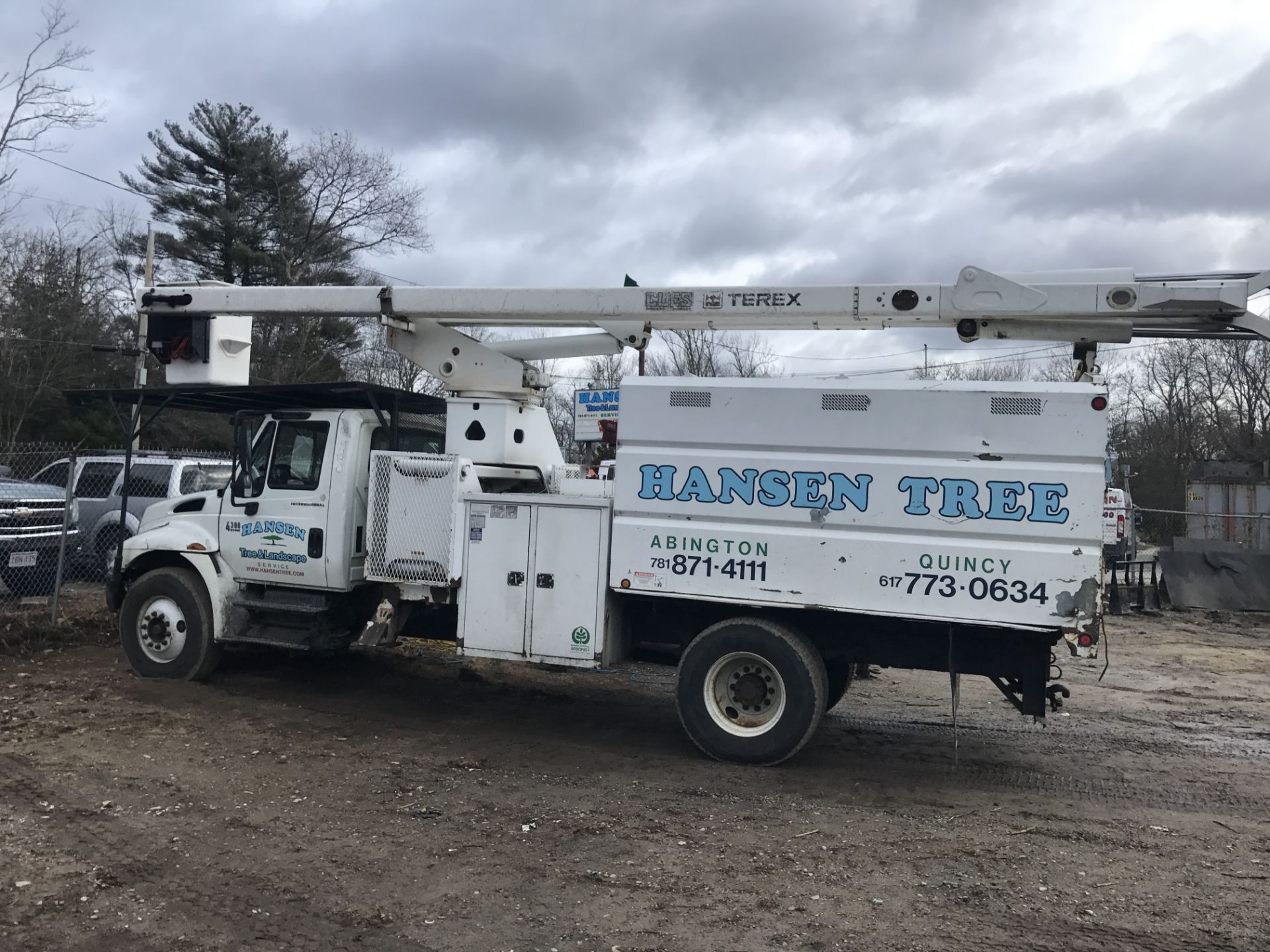 2007 International 4300 DT466, 6 Wheel Boom Truck, Odom: 86,118, Vin #: 1HTMMAAR17H433981 (Title) - Image 2 of 3