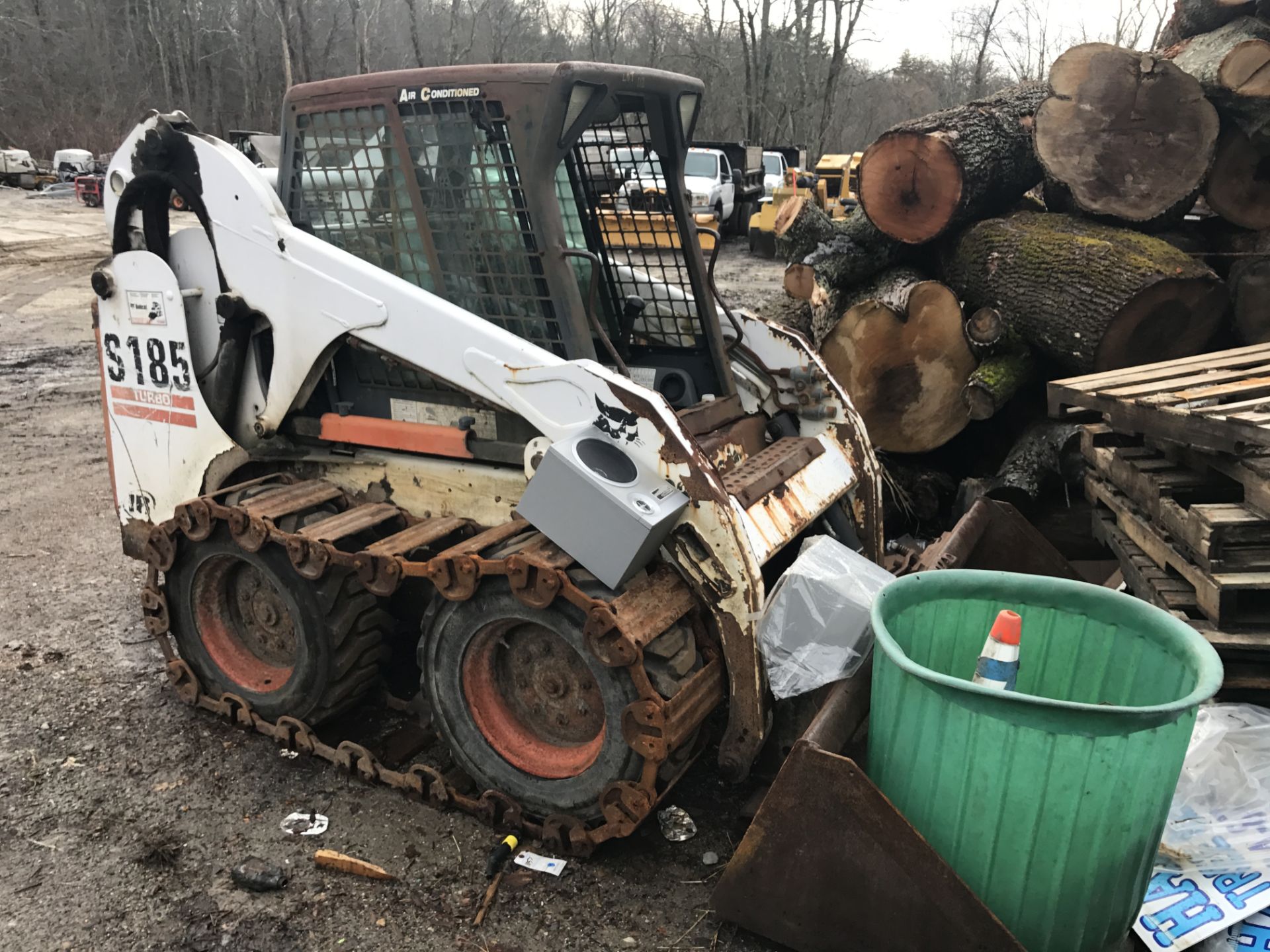 2002 Bobcat S185 Turbo Diesel Skid Steer #519032858 w/ Tire Mtd Tracks, AC/Heat,NoBack (NO BUCKET - Image 6 of 8