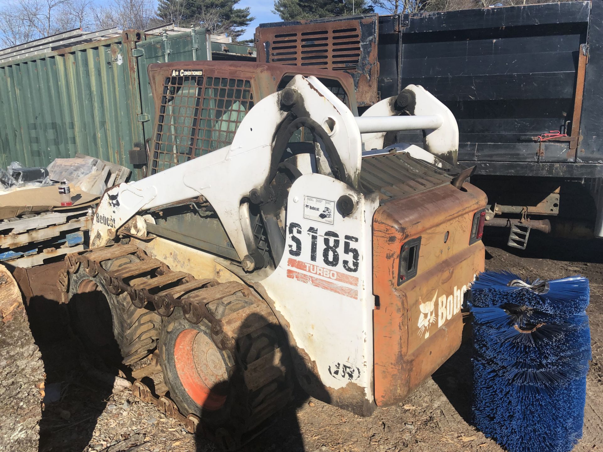 2002 Bobcat S185 Turbo Diesel Skid Steer #519032858 w/ Tire Mtd Tracks, AC/Heat,NoBack (NO BUCKET - Image 2 of 8