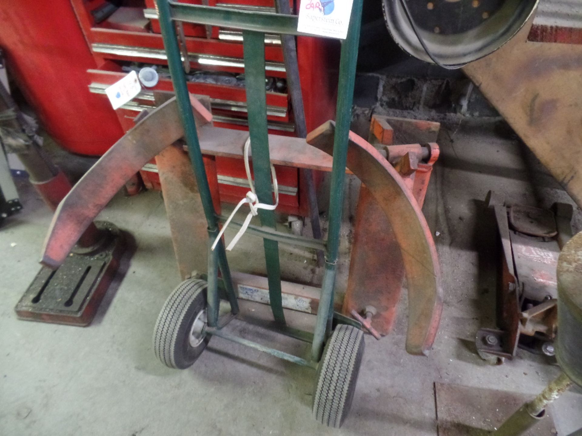 (Lot) 1500 lb. Cap. Fork Mount Drum Grabber w/ Cart