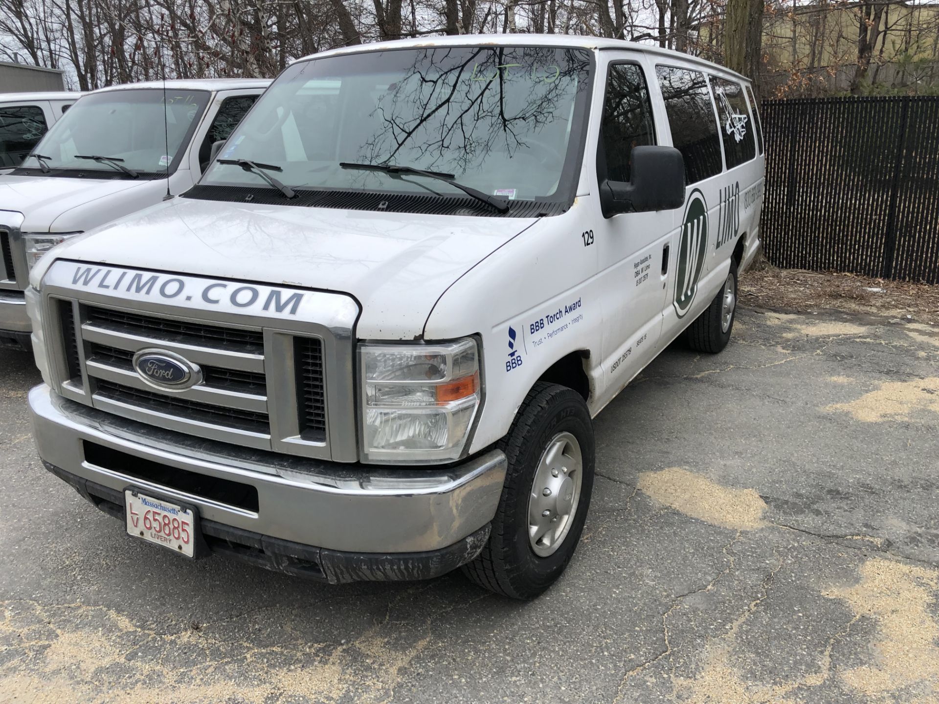 2012 Ford E-350 15 Passenger Van, 5.4L V8 Automatic RWD, Front & Rear A/C, Odom:740,737, V/N: