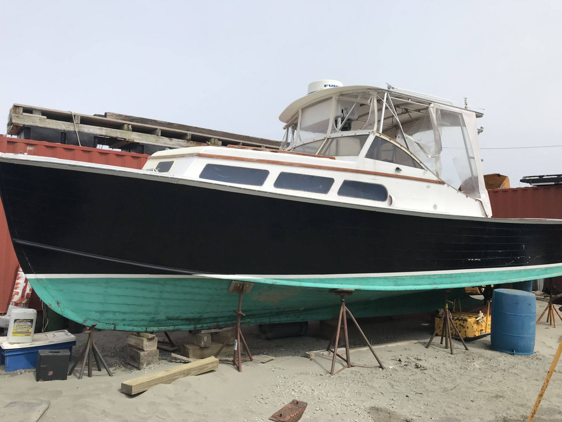 25' PUSH BOAT - 45' CREW BOAT - 73' TUGBOAT - (2) OCEAN BARGES - MARINE EQUIPMENT - Image 9 of 33