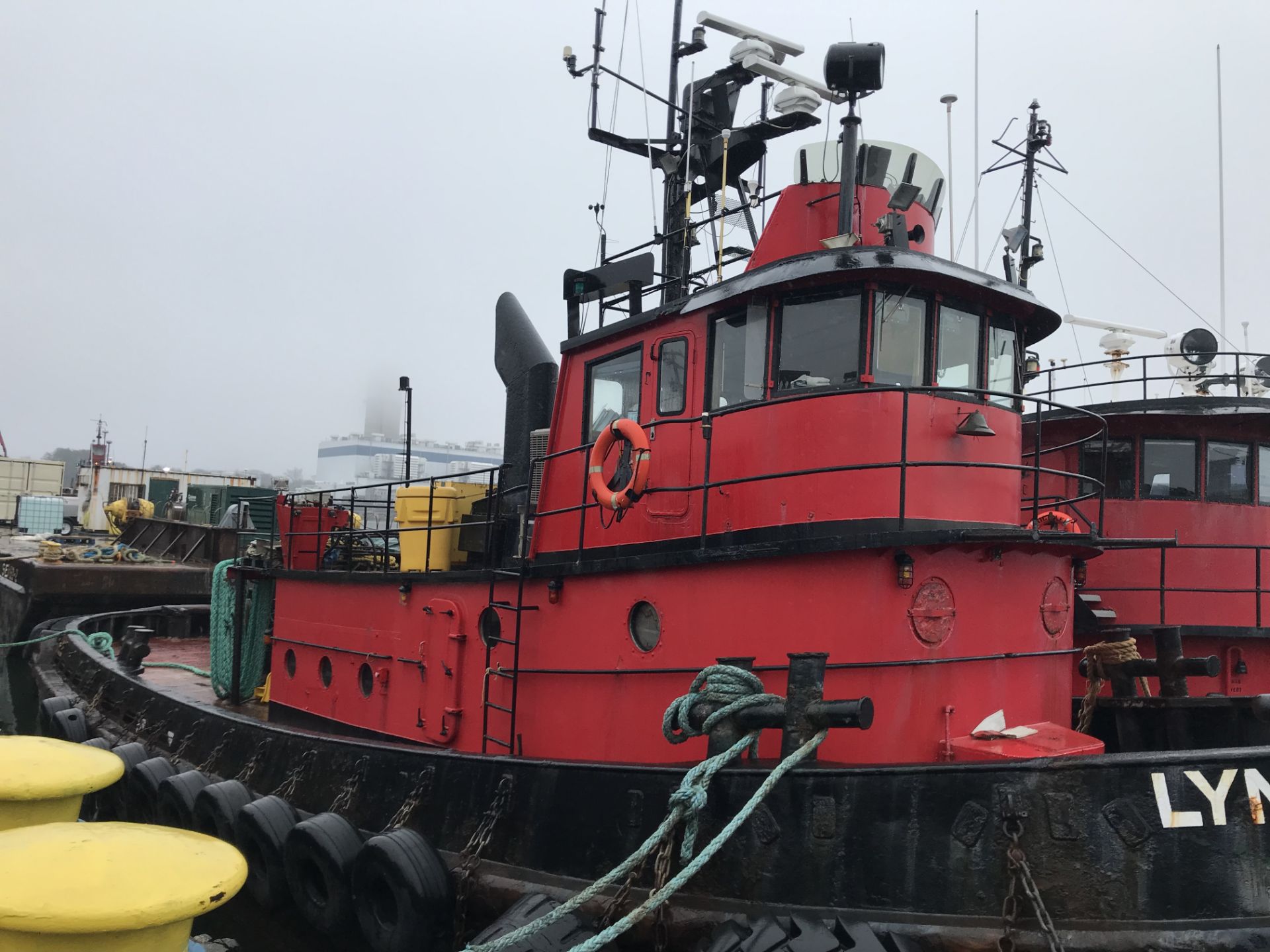 25' PUSH BOAT - 45' CREW BOAT - 73' TUGBOAT - (2) OCEAN BARGES - MARINE EQUIPMENT - Image 22 of 33