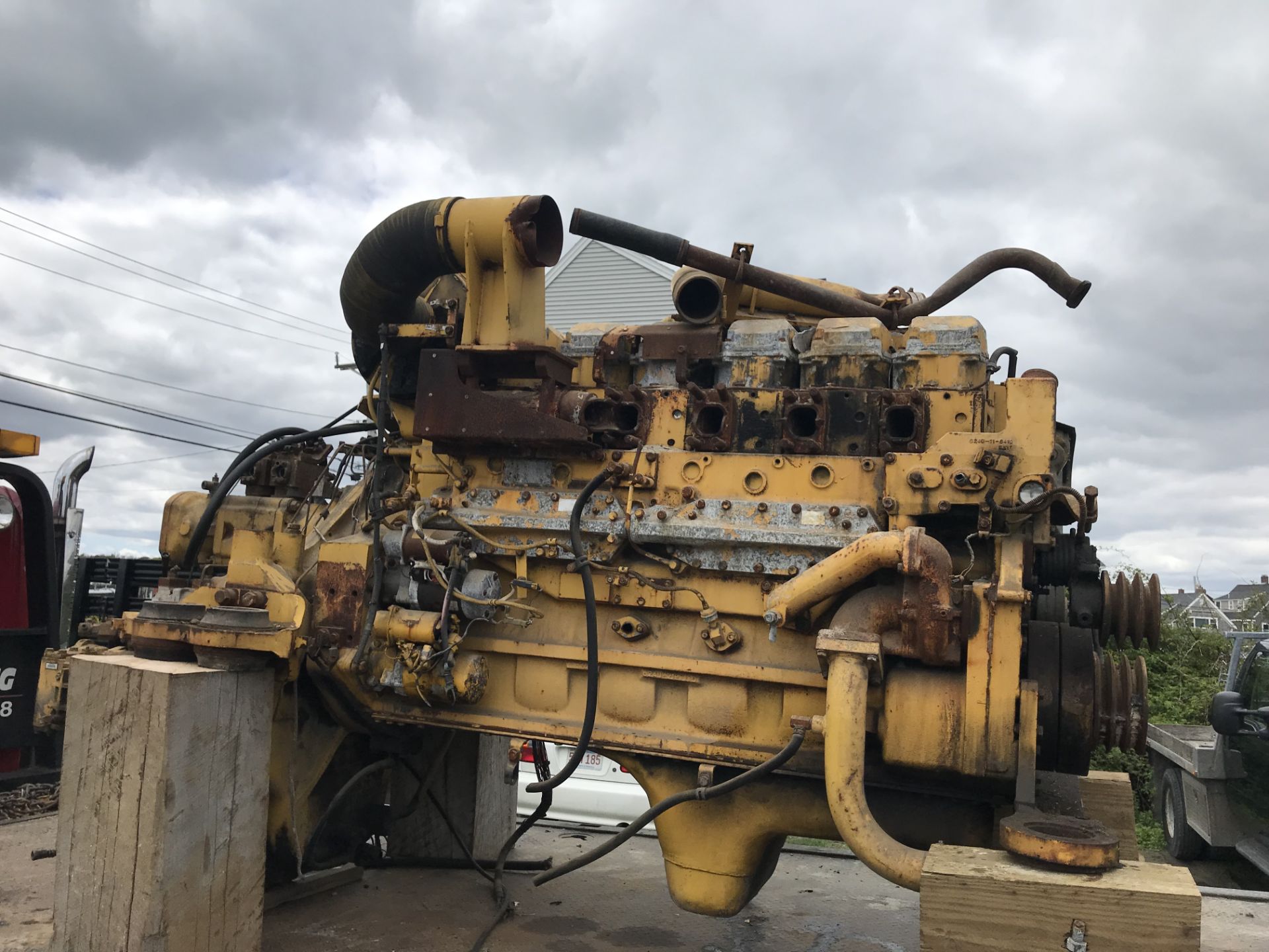 Komatsu PC 1250 Engine with pumps and gearbox - Image 2 of 3