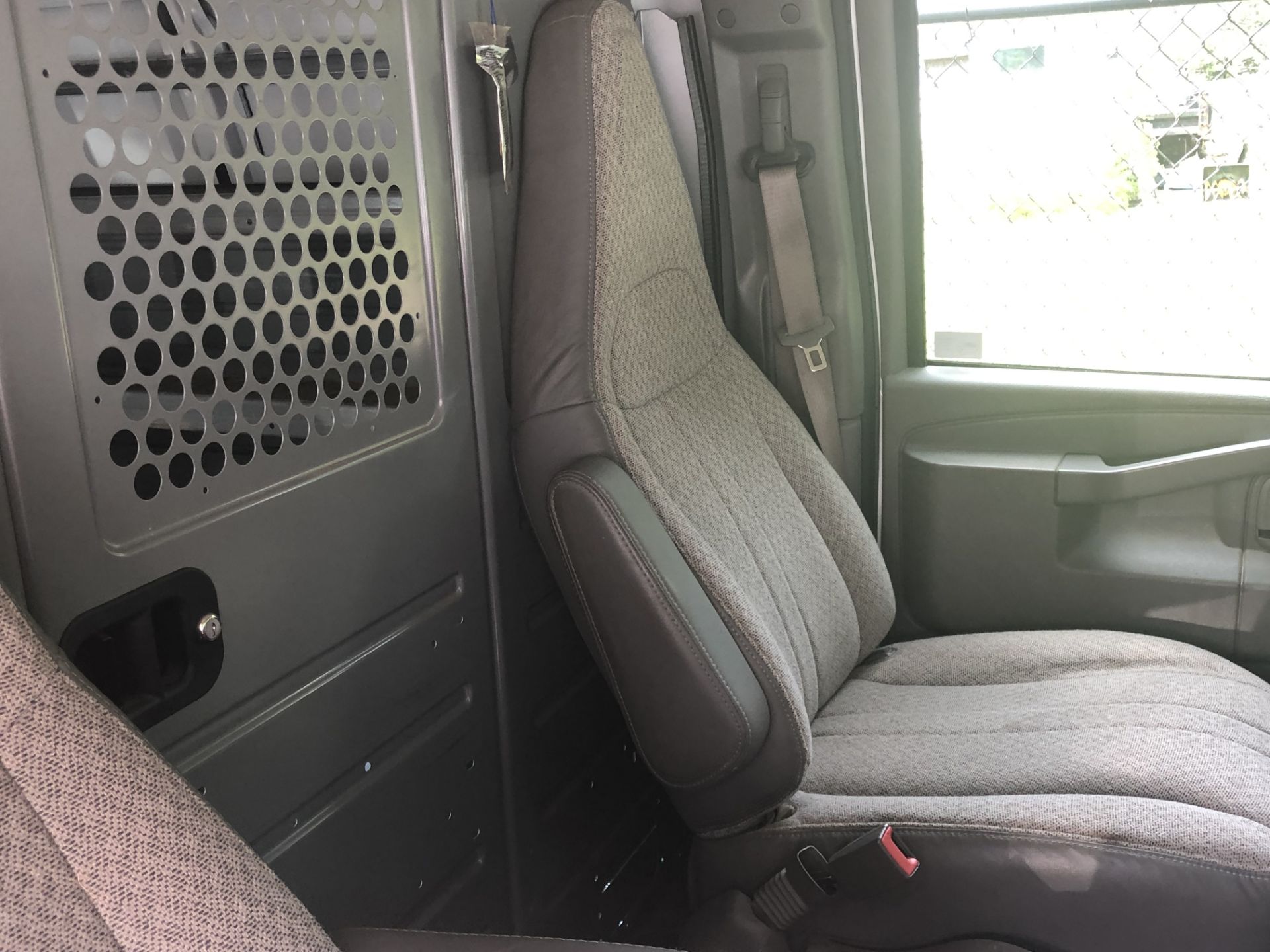 2018 Chevrolet Express Van w/Sec. Grate Shelving & Roof Rack, Odom: 18,700, Vin#: See Desc (TITLE) - Image 10 of 10