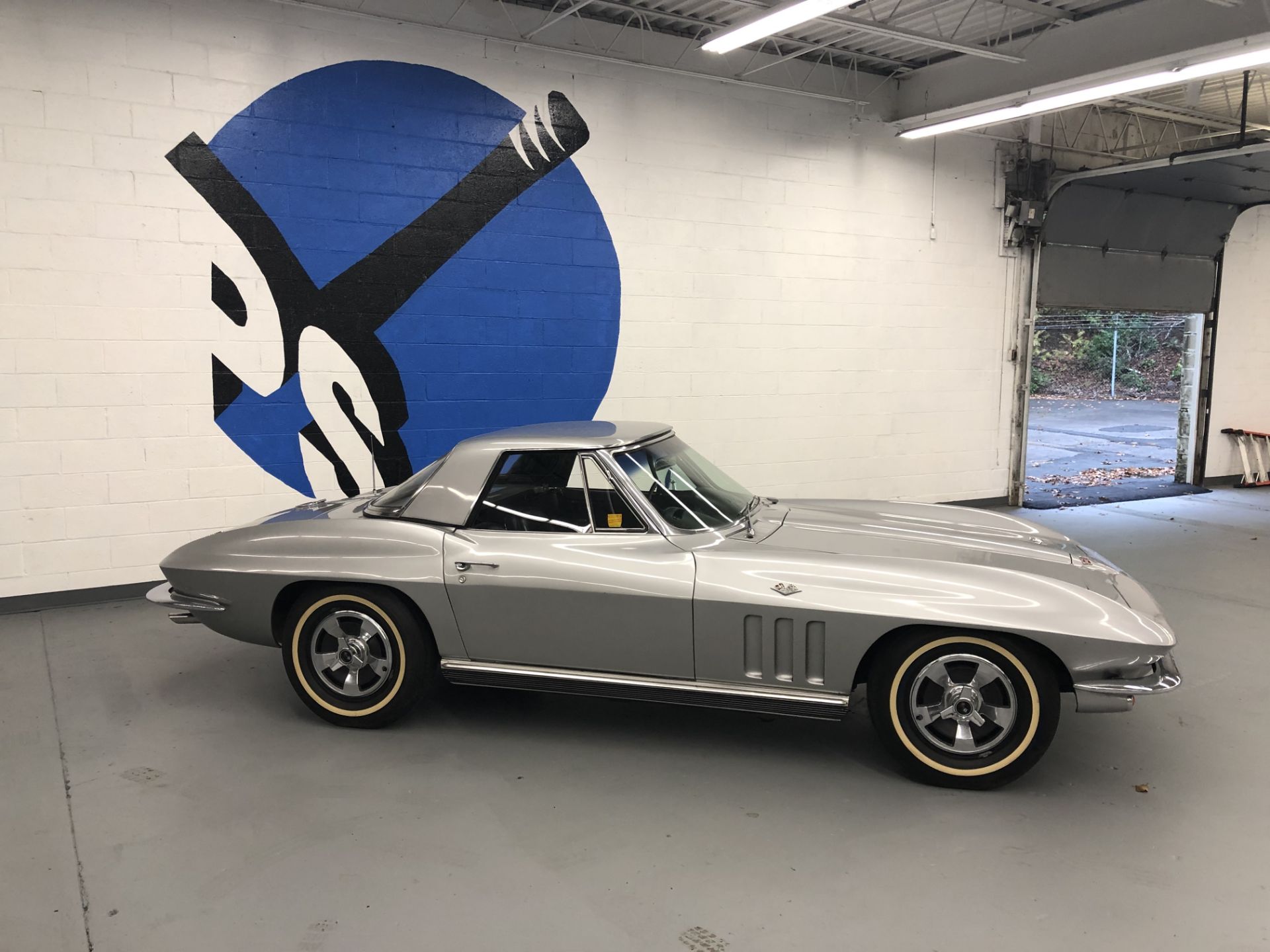1966 Chevrolet Corvette Convertible Numbers Matching, 327 Cubic Inch, 300 HP, V8 Original Muncie 4 S - Image 14 of 15