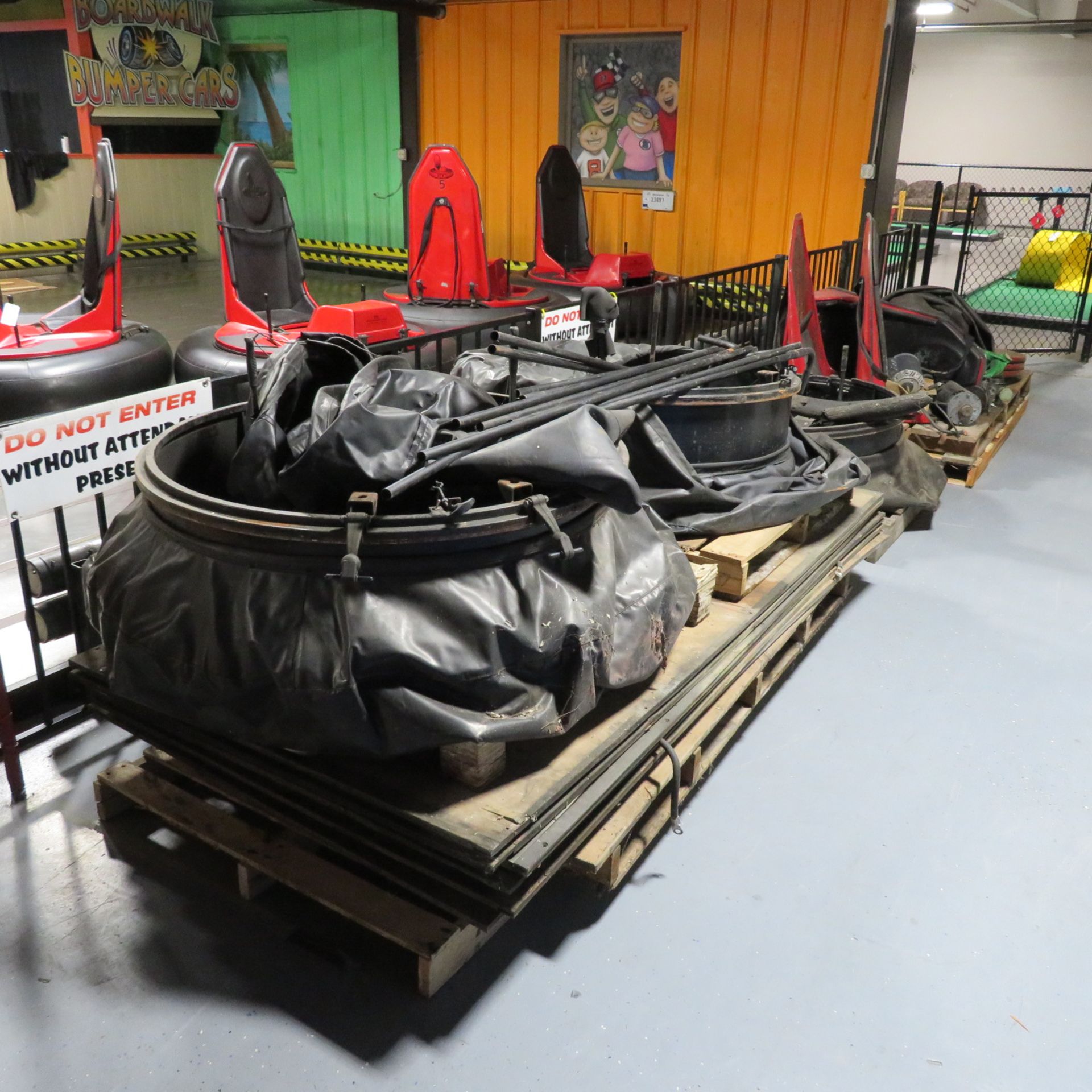 Board Walk Bumper Cars 24' x 24' Ride Platform w/ Pieces T0 Expand & 4 RDC Bumper Cars w/ Extra - Image 2 of 4