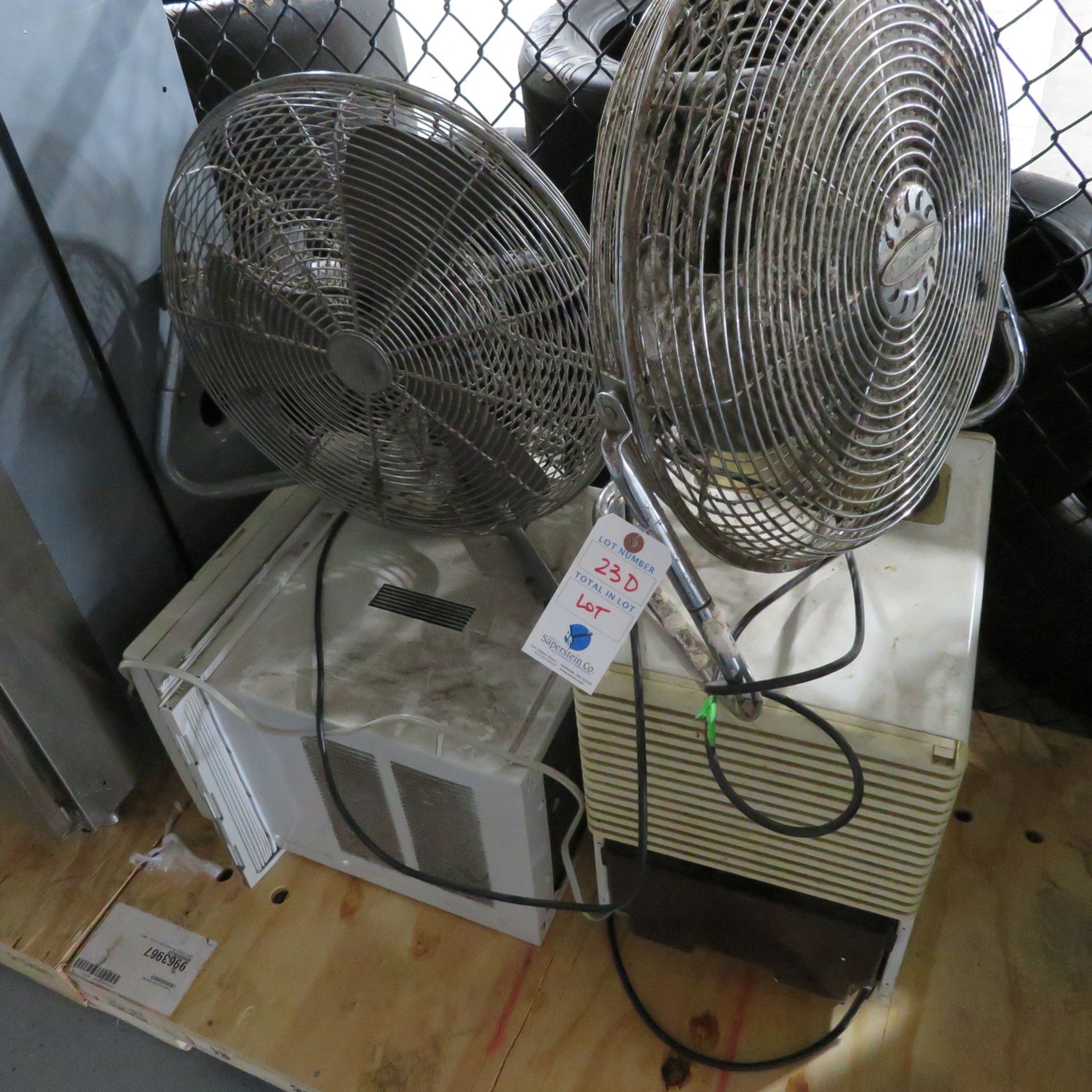 {LOT} FANS, AC, DEHUMIDIFIER