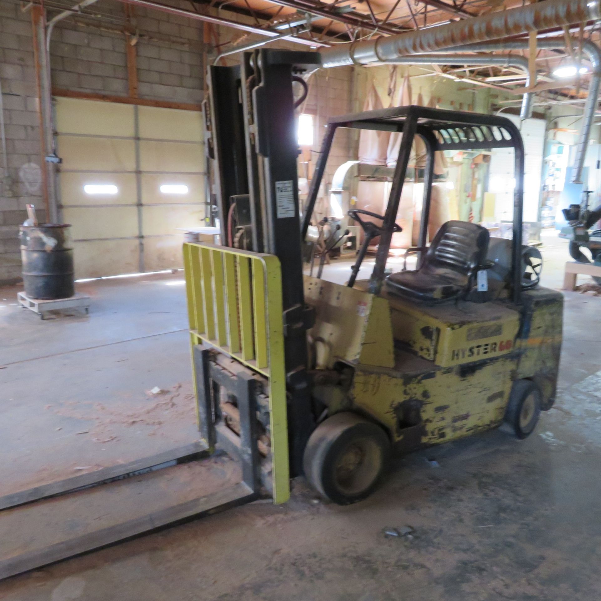 Hyster LP Forklift with 3 Stage 7' Mast, 6200LBS Capacity, Side Shift, HRS:7094, S/N: A187V05182G