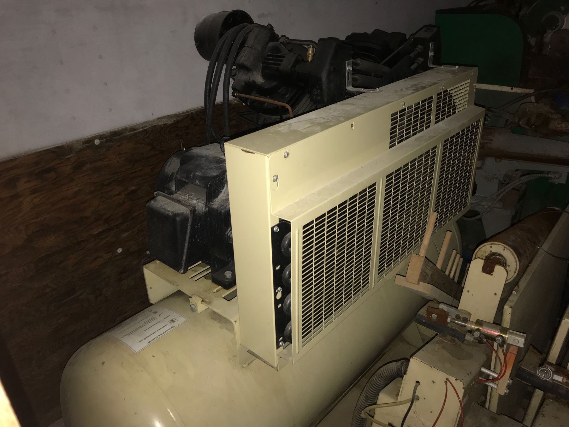 15HP Air Compressor In Trailer