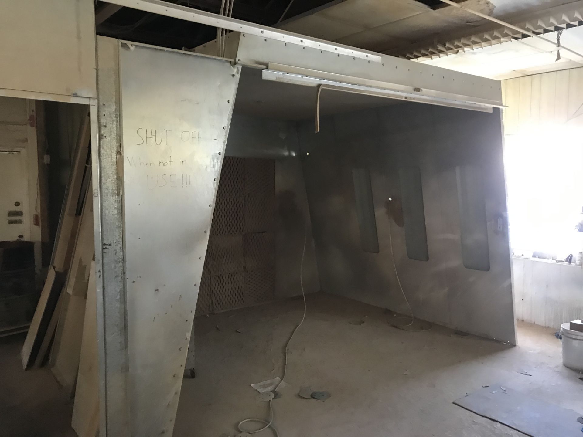 Col-Met #T84-ID-16W-XX Approx. 10'x13' Spray Booth with Exhaust (See Tag Additional Info)