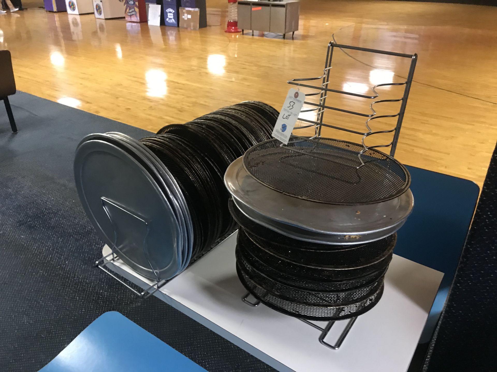 Lot Pizza Pans and Screens w/ Racks - Image 2 of 2