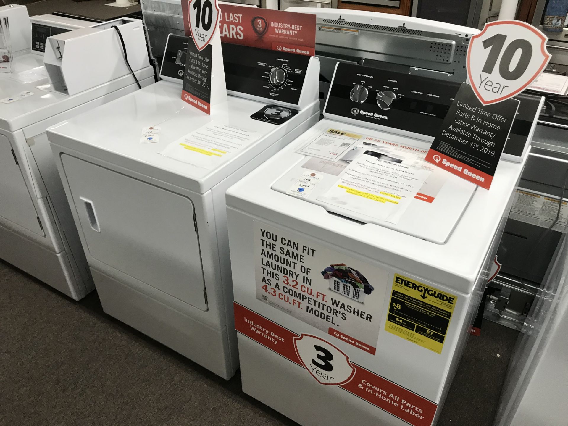 Speedqueen 2 Piece Top Load Washer & Electric Dryer (Retail: $1798)