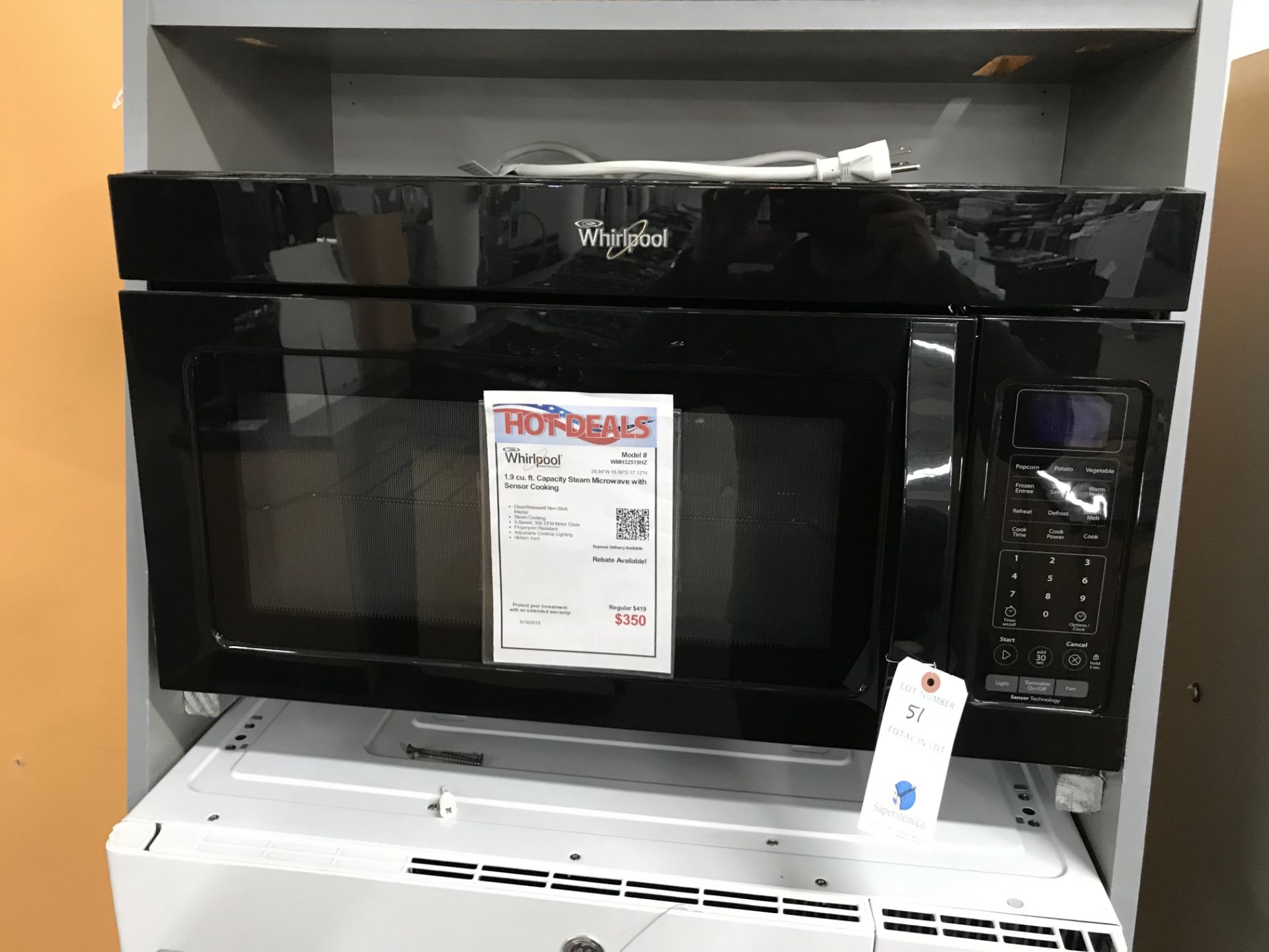 Whirlpool 1.9 Cu Foot Steam Microwave (Retail Price: $419)