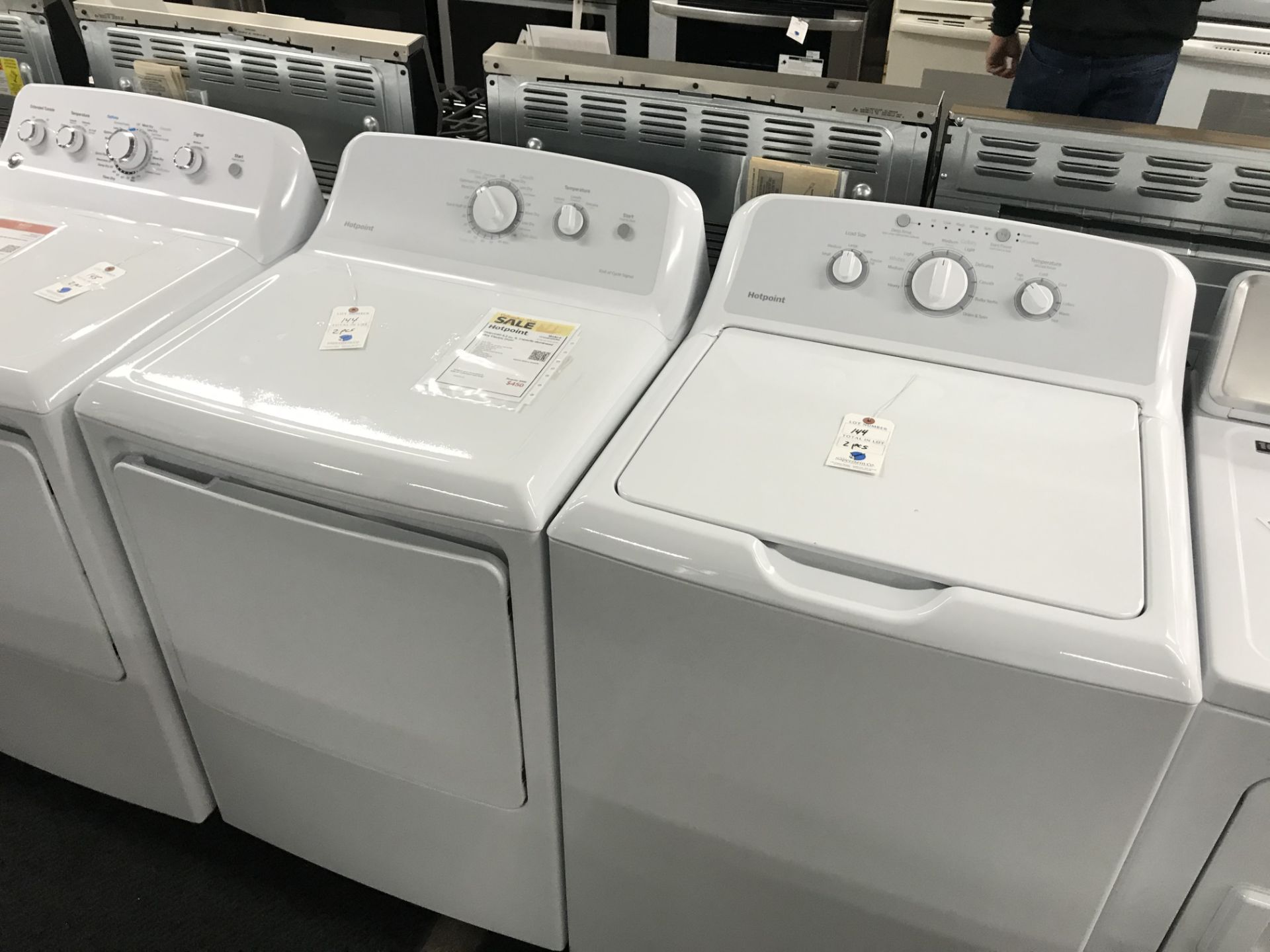 Hot Point 2 Piece Washer & Electric Dryer (Retail Price: $1,000)