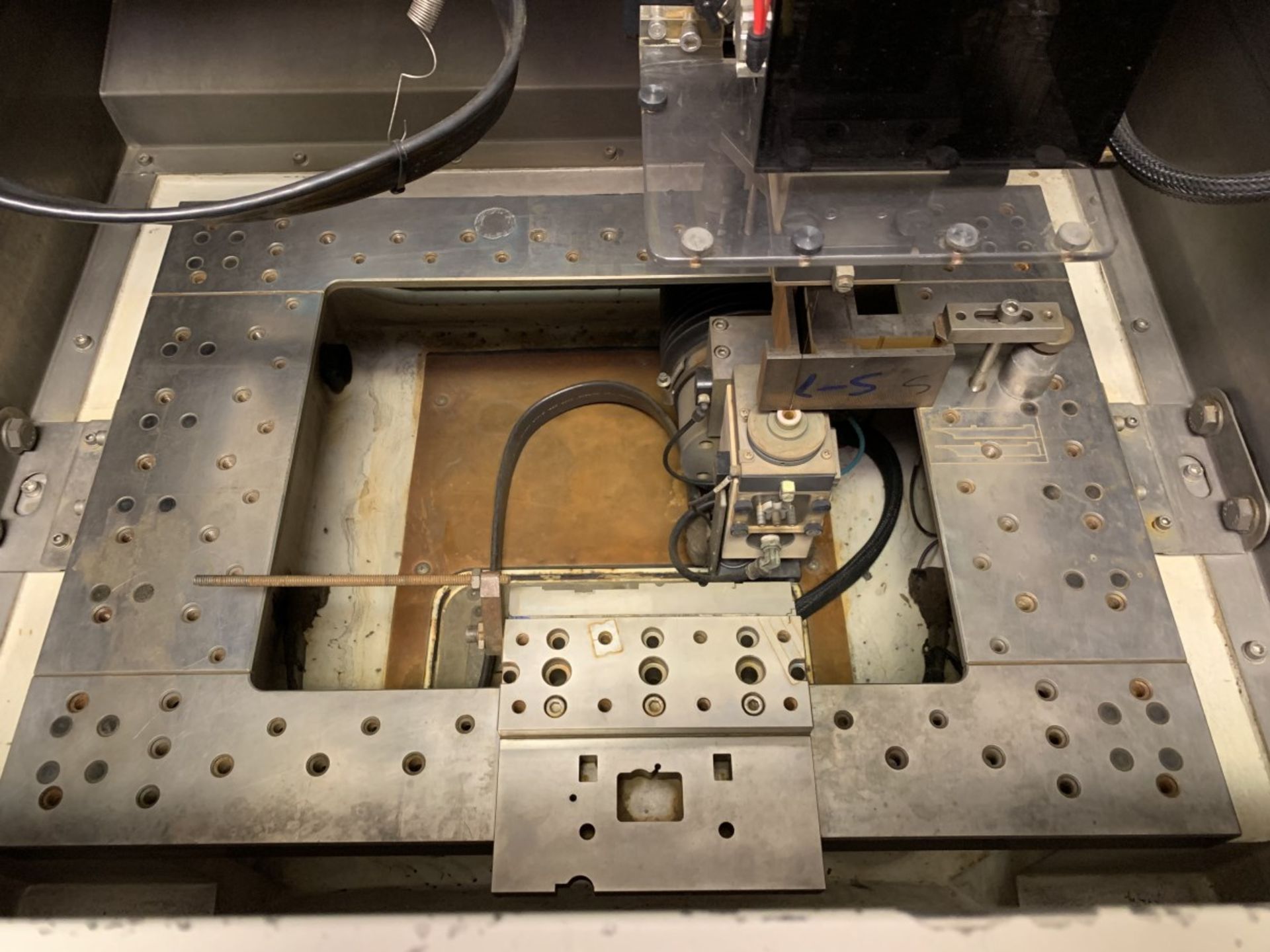 2013 MAKINO U3 H.E.A.T. Wire EDM, s/n W140093, Hyper I CNC Control, 24.8” x 17.7” Table, 14.6”X, - Image 3 of 6