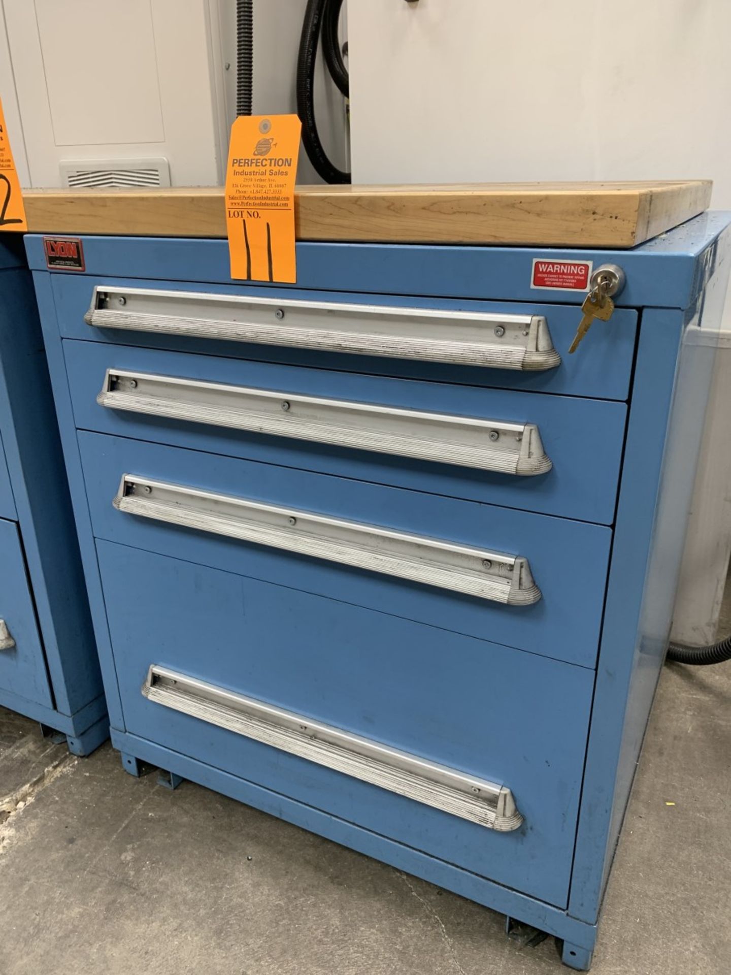 Lyon 4-Drawer 33" Ball Bearing Tool Cabinet w/ Wood Top (Located at: R & D Components)