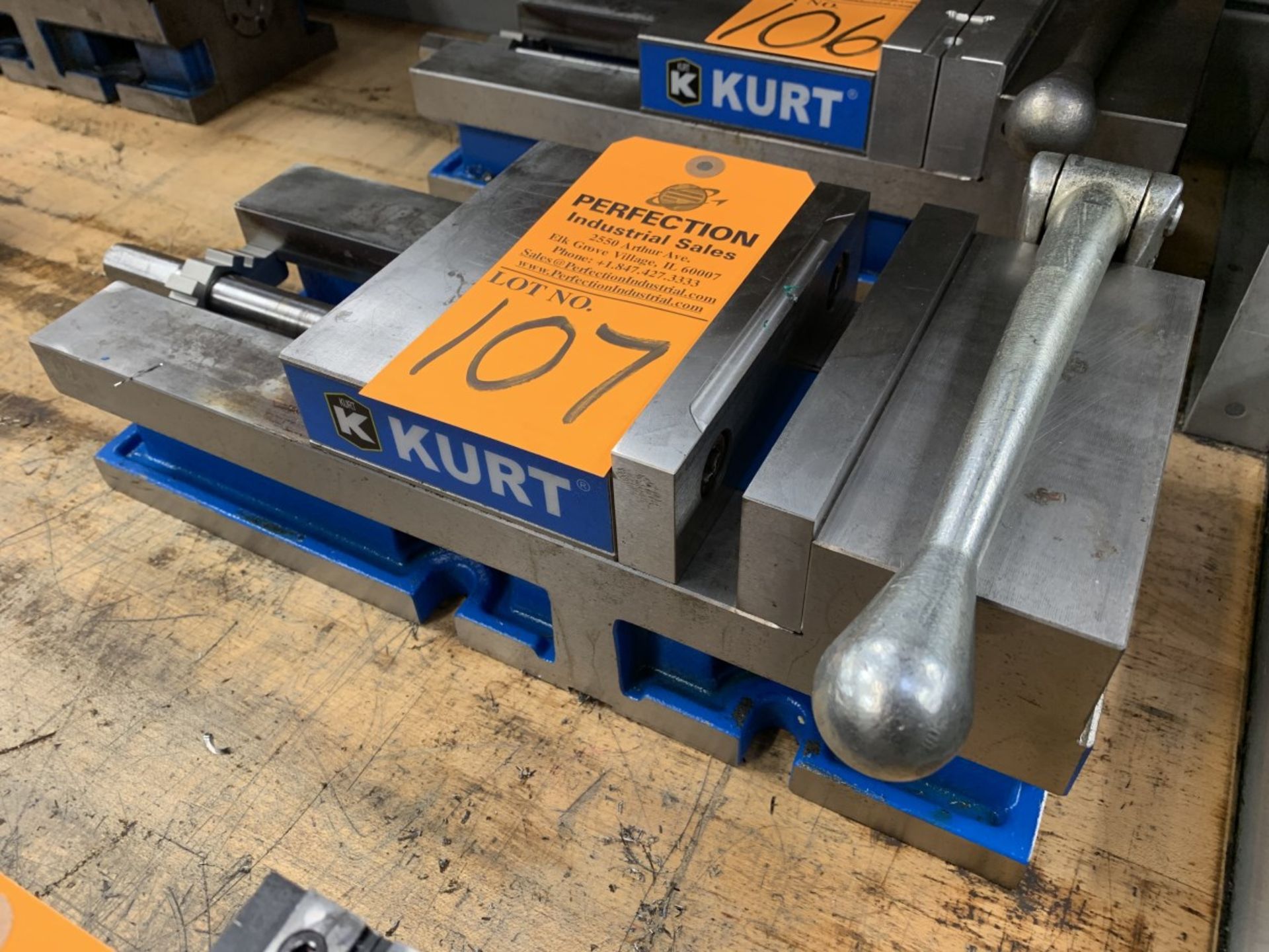 Kurt 6" Machine Vise (Located at: R & D Components)